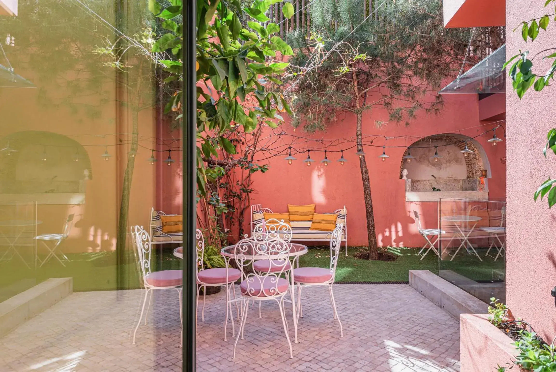 Double Room with Garden View in toctoctoc lisboa Double Room with Garden View in toctoctoc lisboa