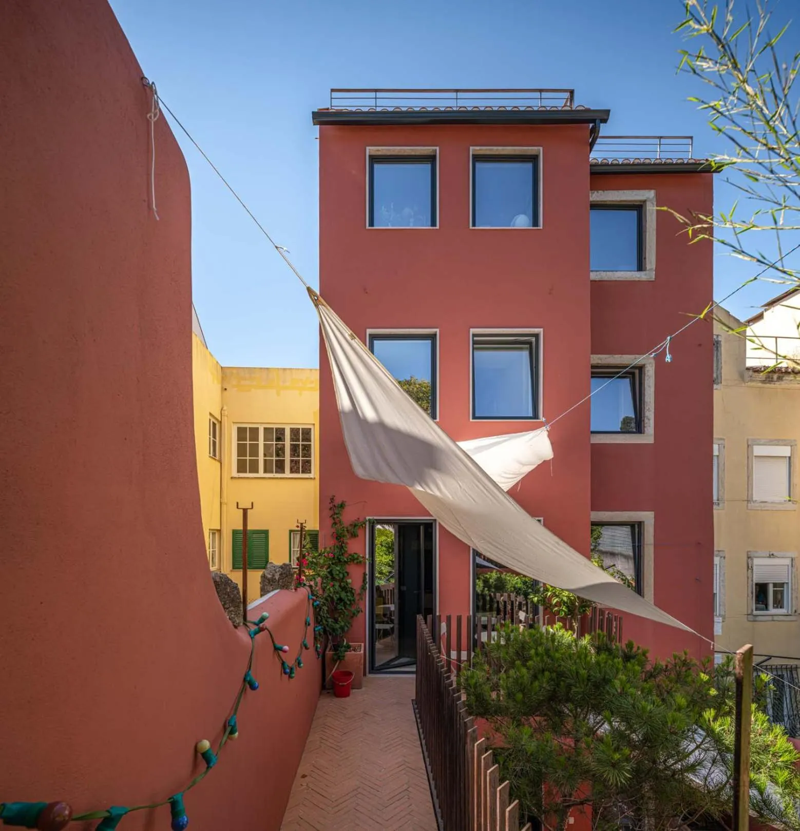 Property building in toctoctoc lisboa