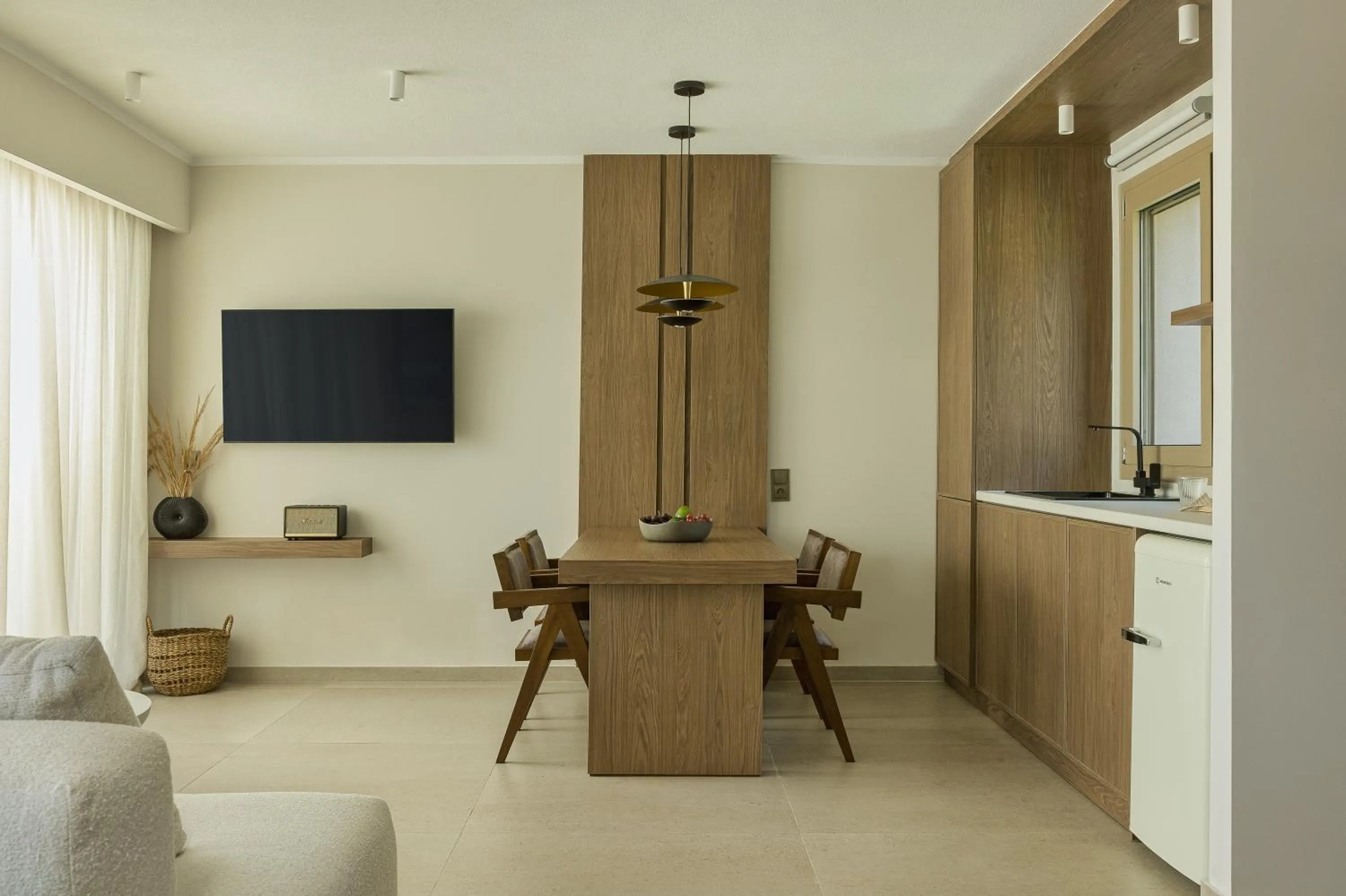 Scarabeo Suites & Villas Parga