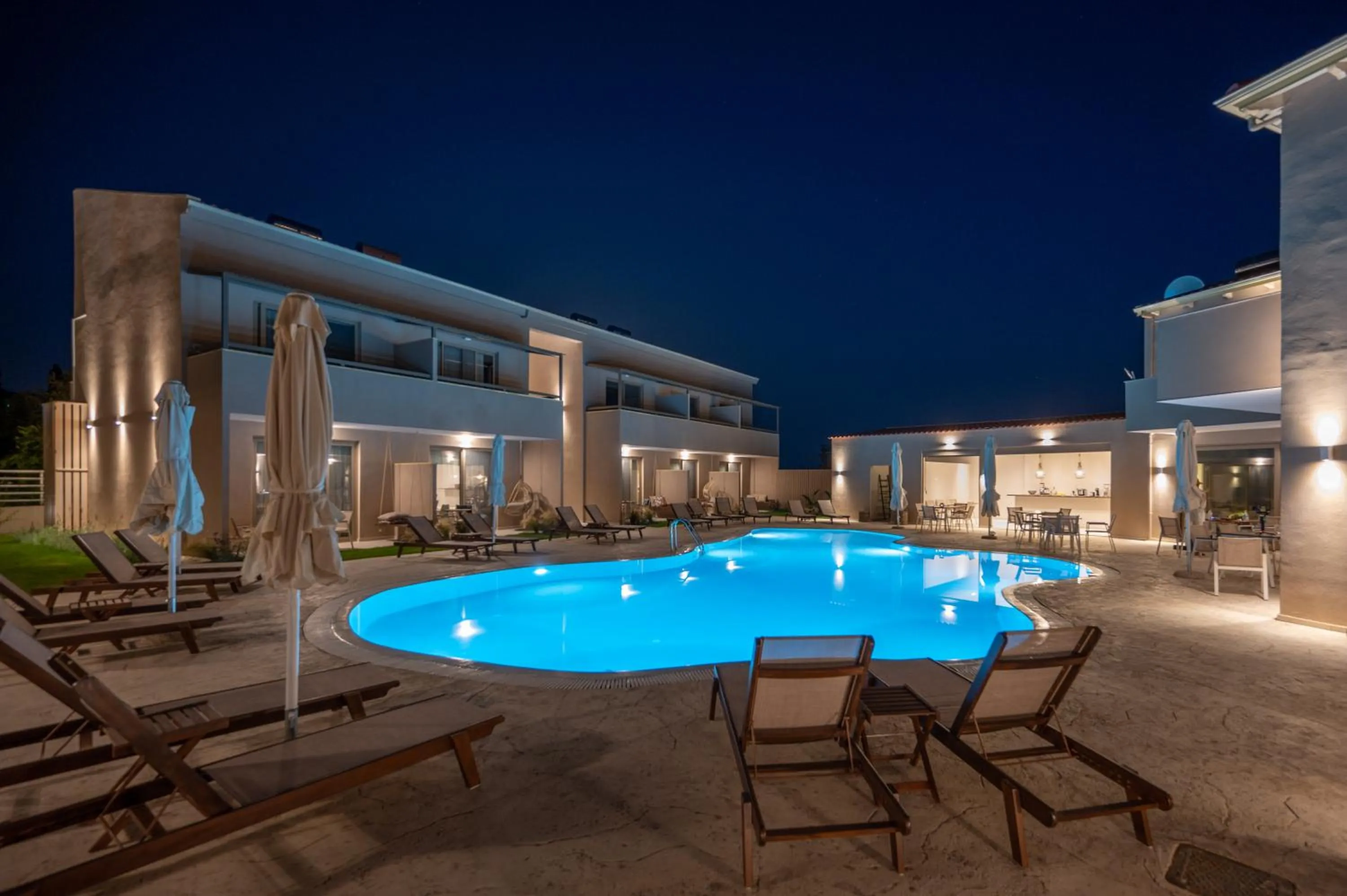 Scarabeo Suites & Villas Parga