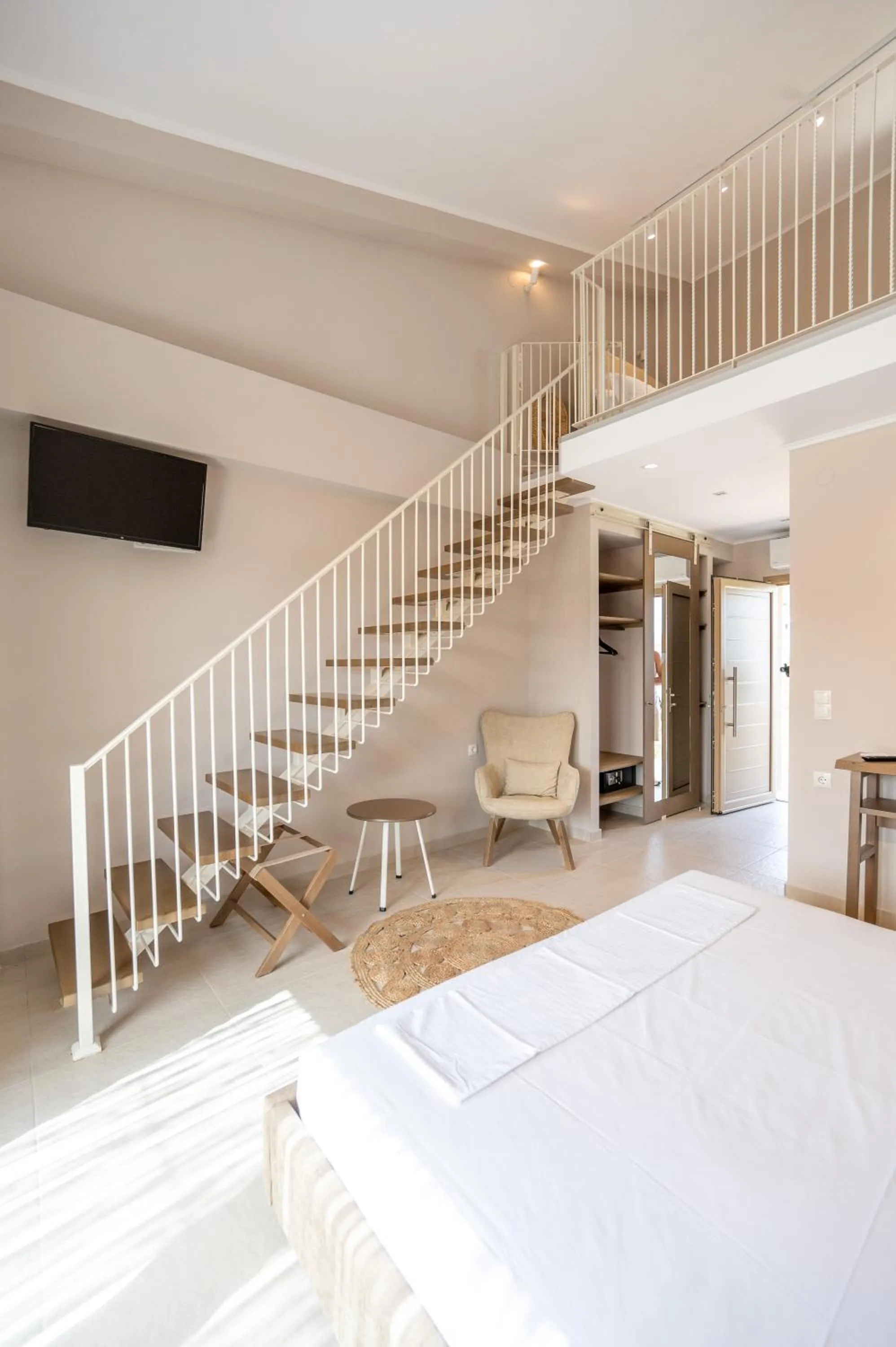 Scarabeo Suites & Villas Parga