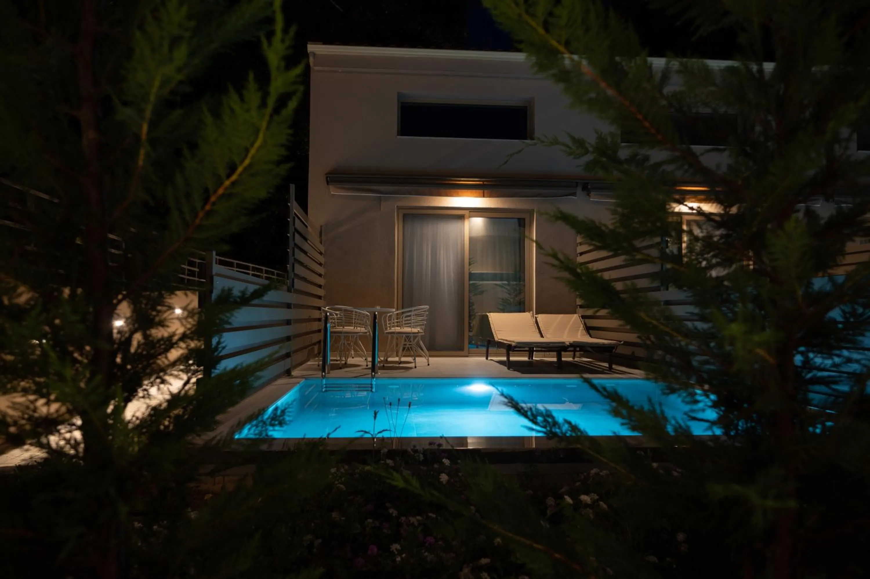 Scarabeo Suites & Villas Parga