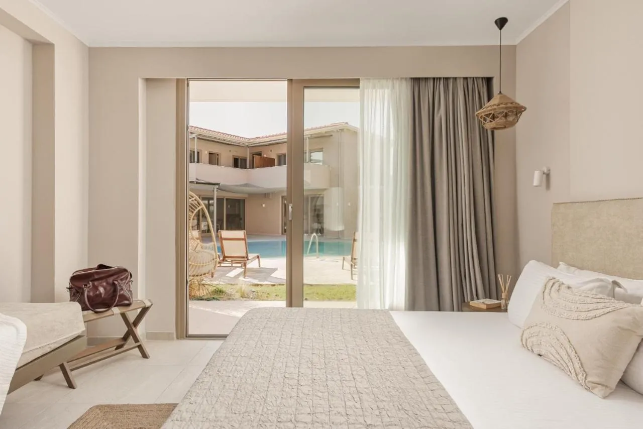 Scarabeo Suites & Villas Parga