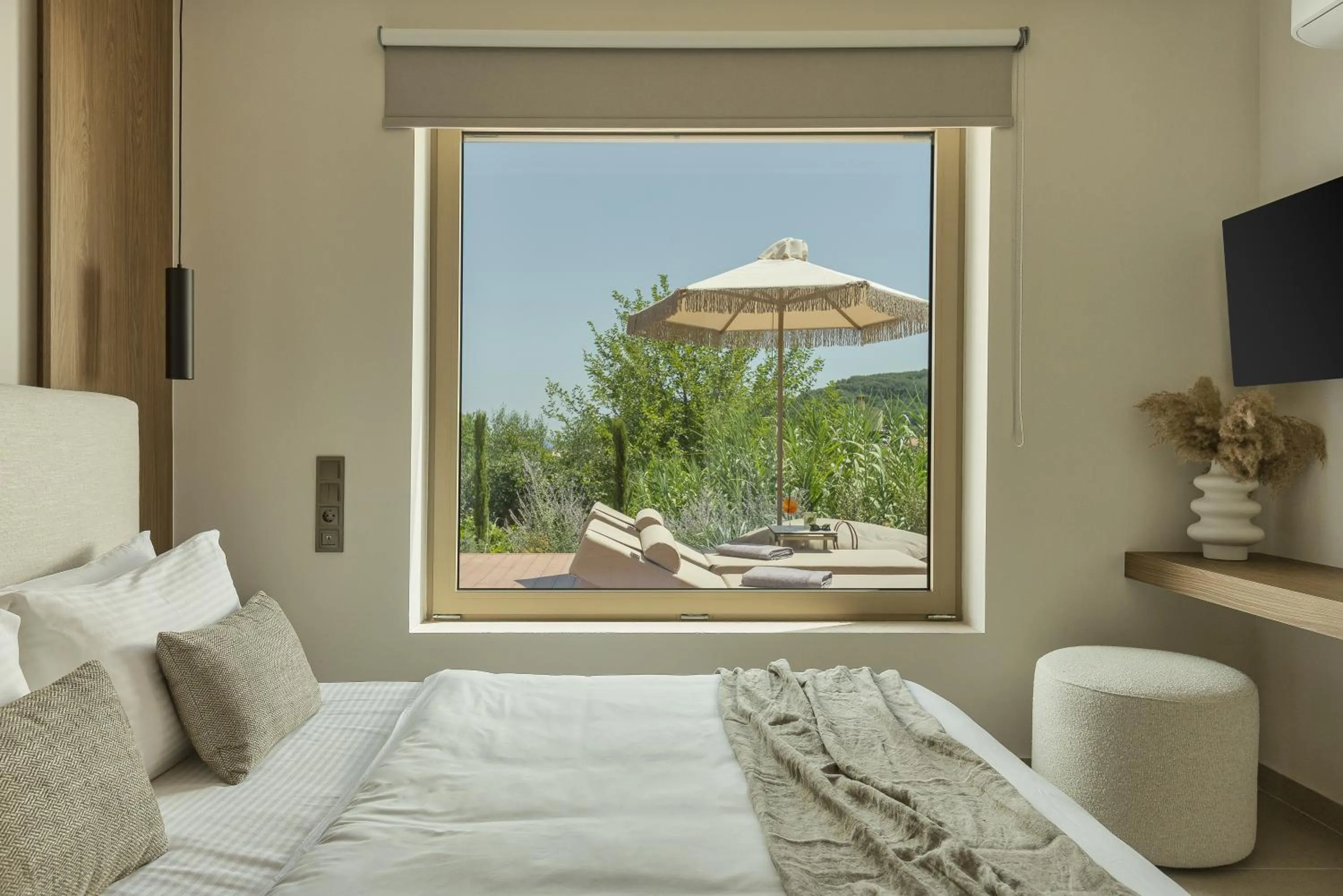 Scarabeo Suites & Villas Parga