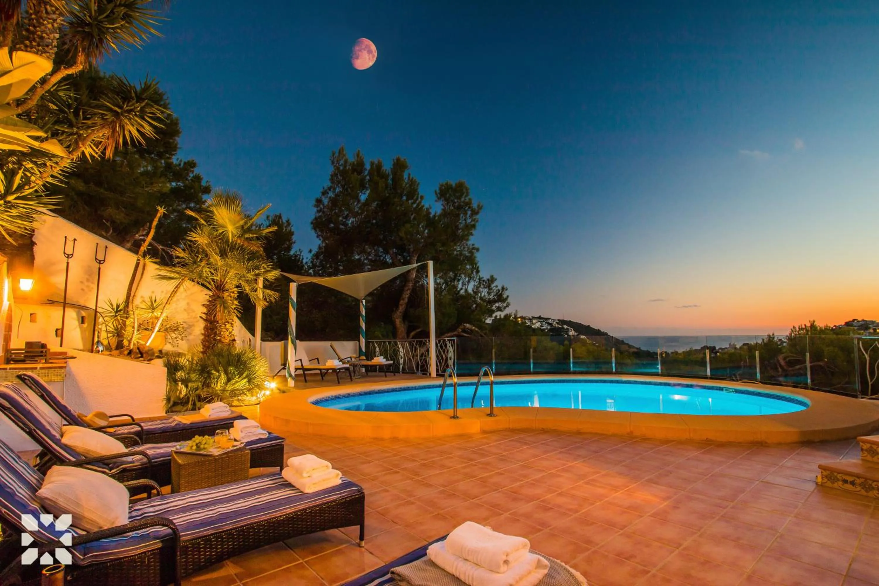 Villa Infinidad by Abahana Villas