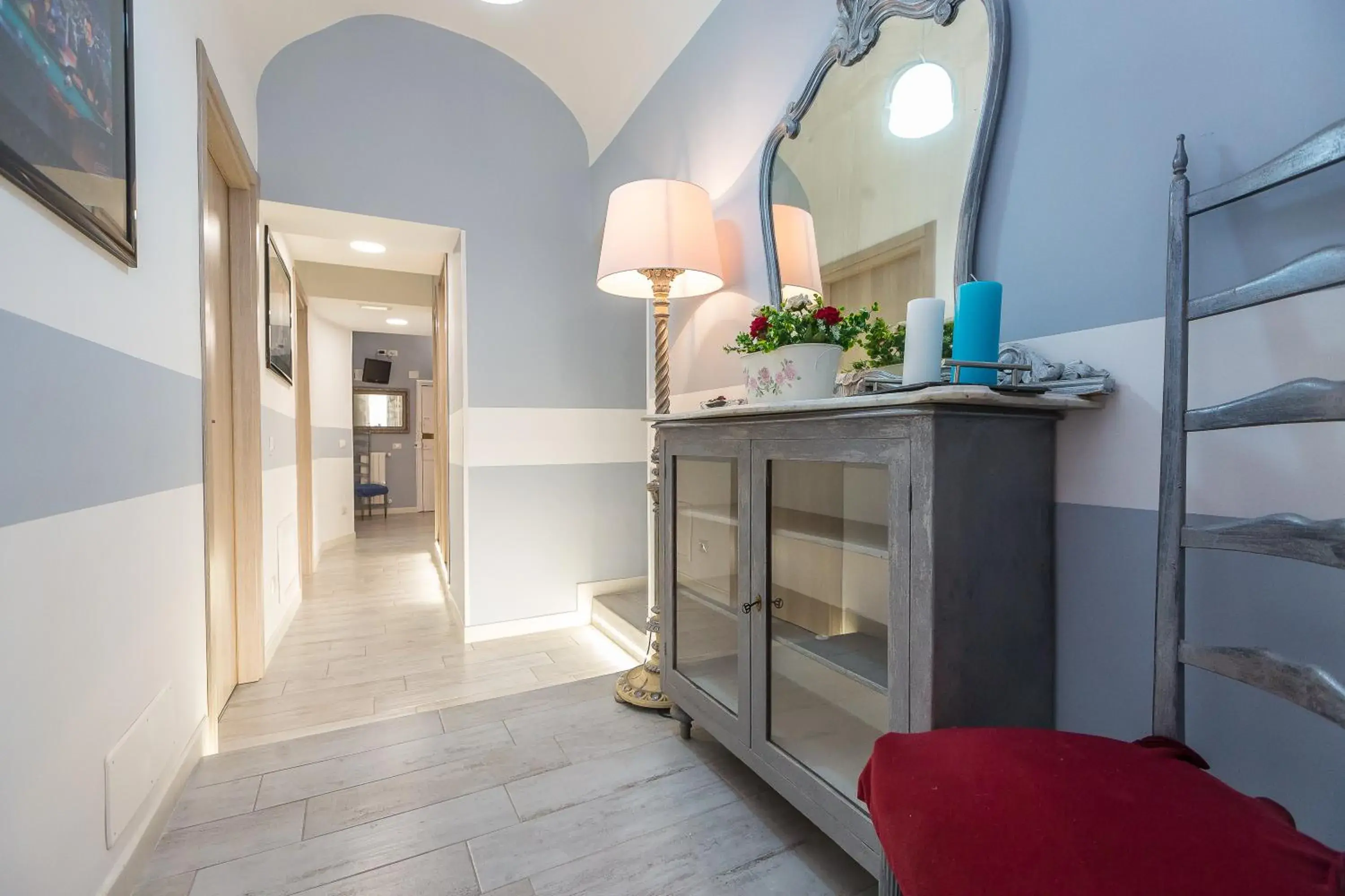 Lobby or reception in San Peter Angels Lobby or reception in San Peter Angels