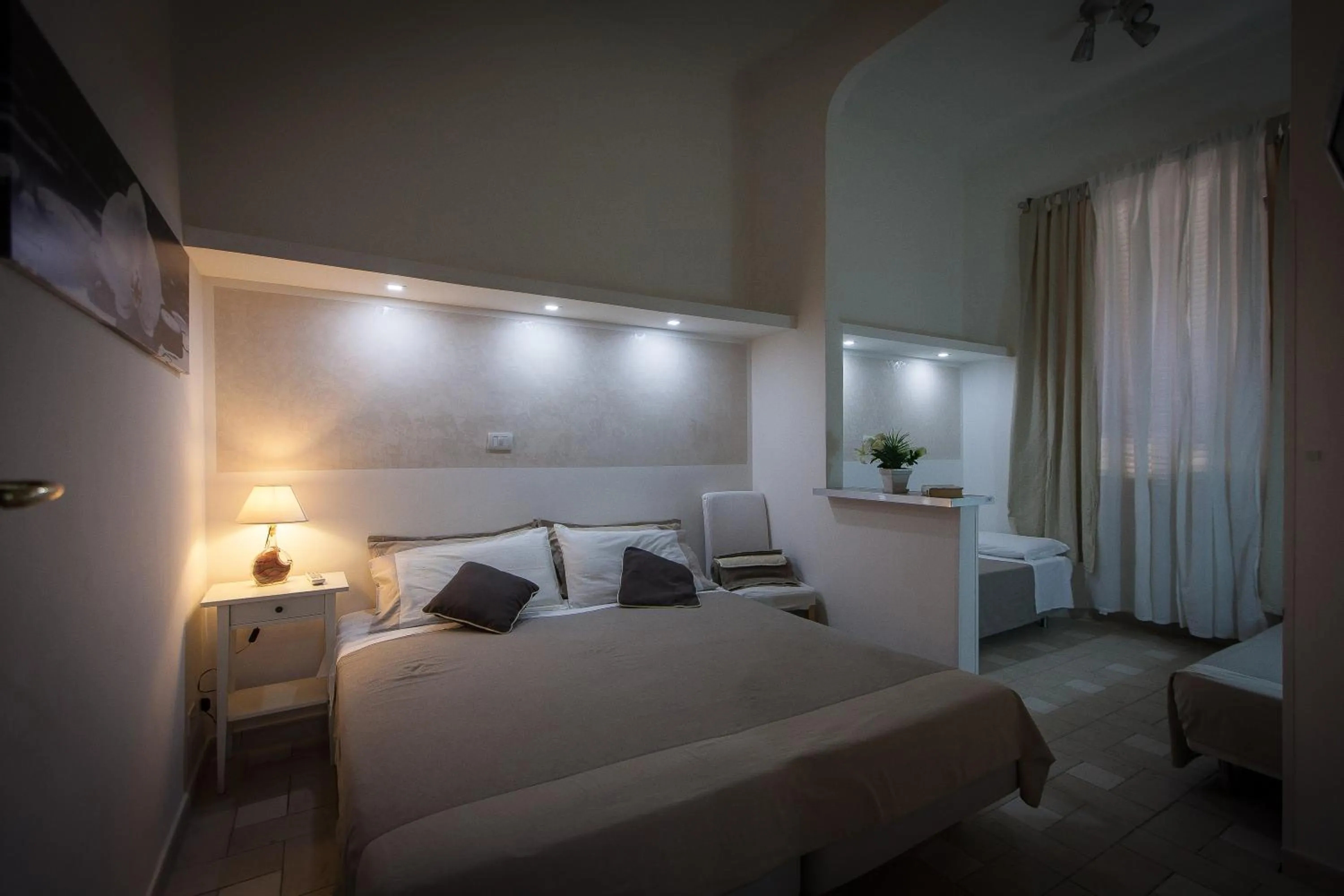 Bedroom, Bed in San Peter Angels