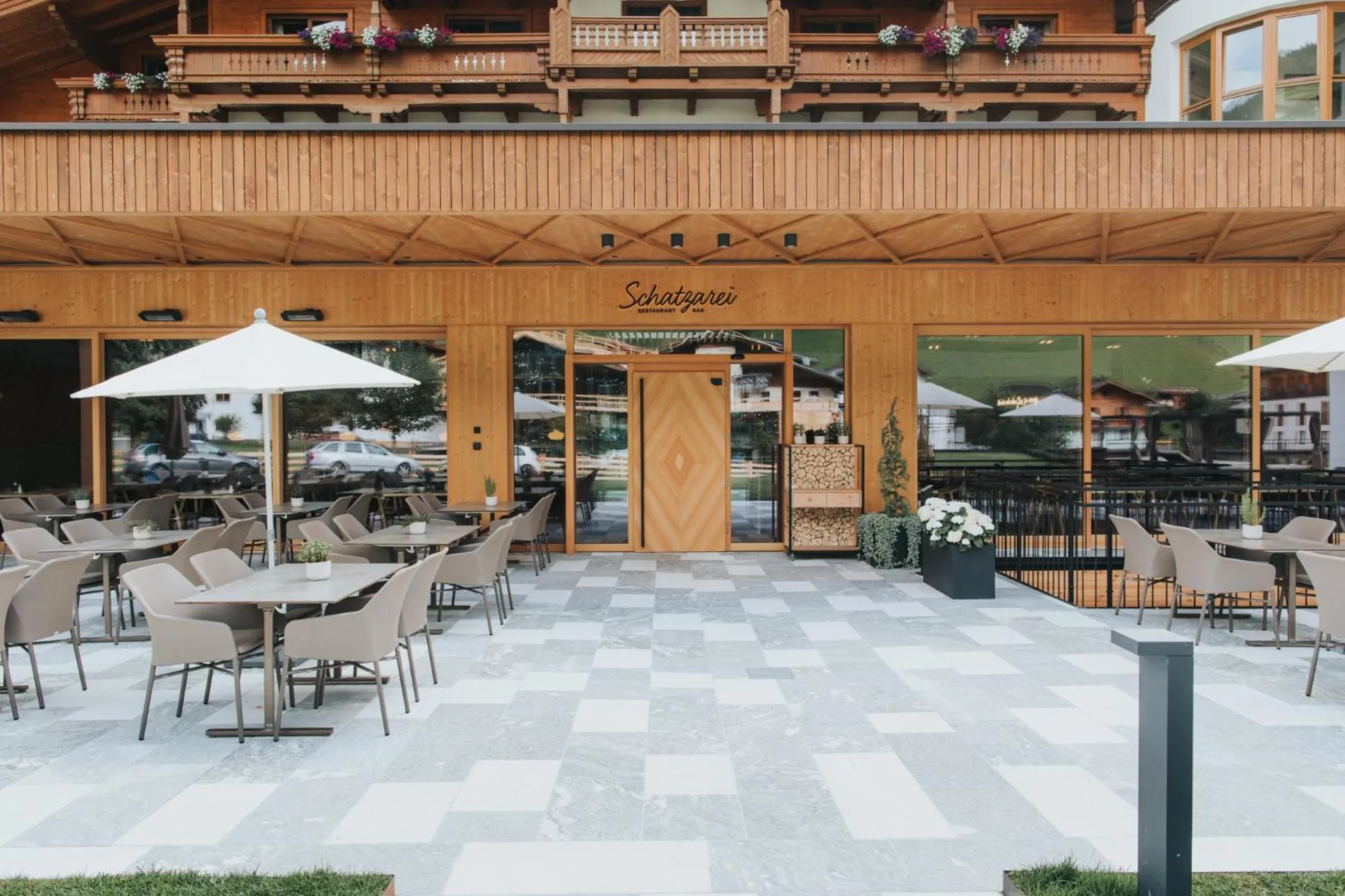 Restaurant/places to eat in Hotel Tauernhof