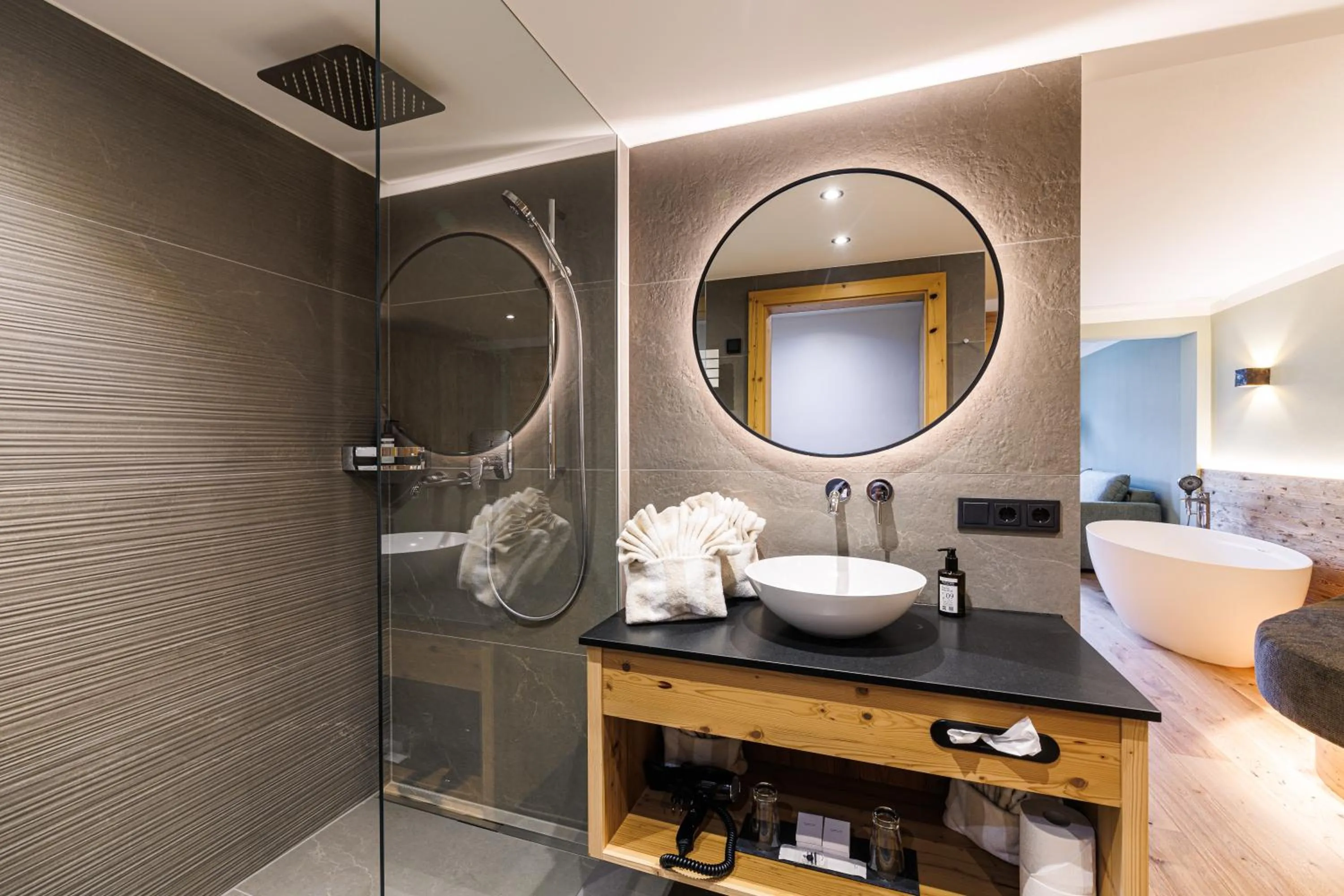 Bathroom in Romantikhotel Zell am See