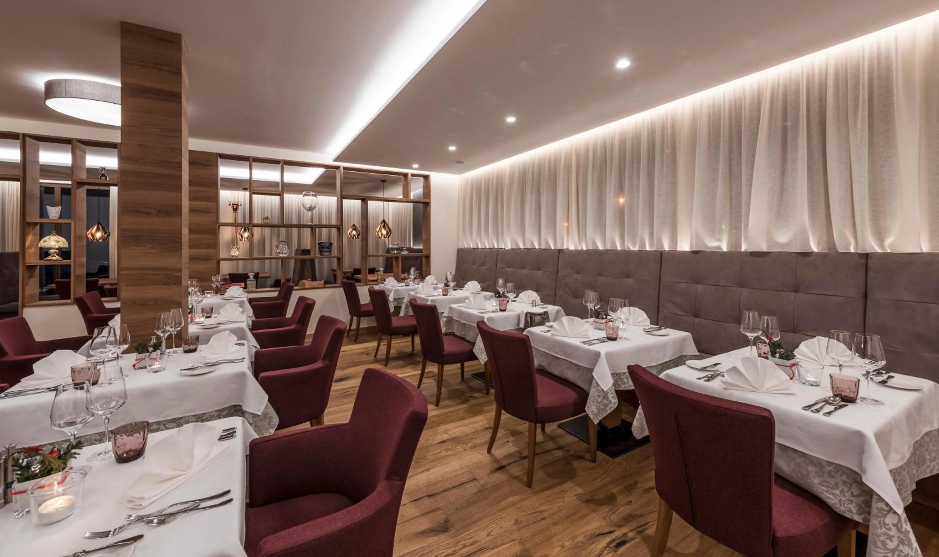 Restaurant/places to eat in Eden Boutique Hotel