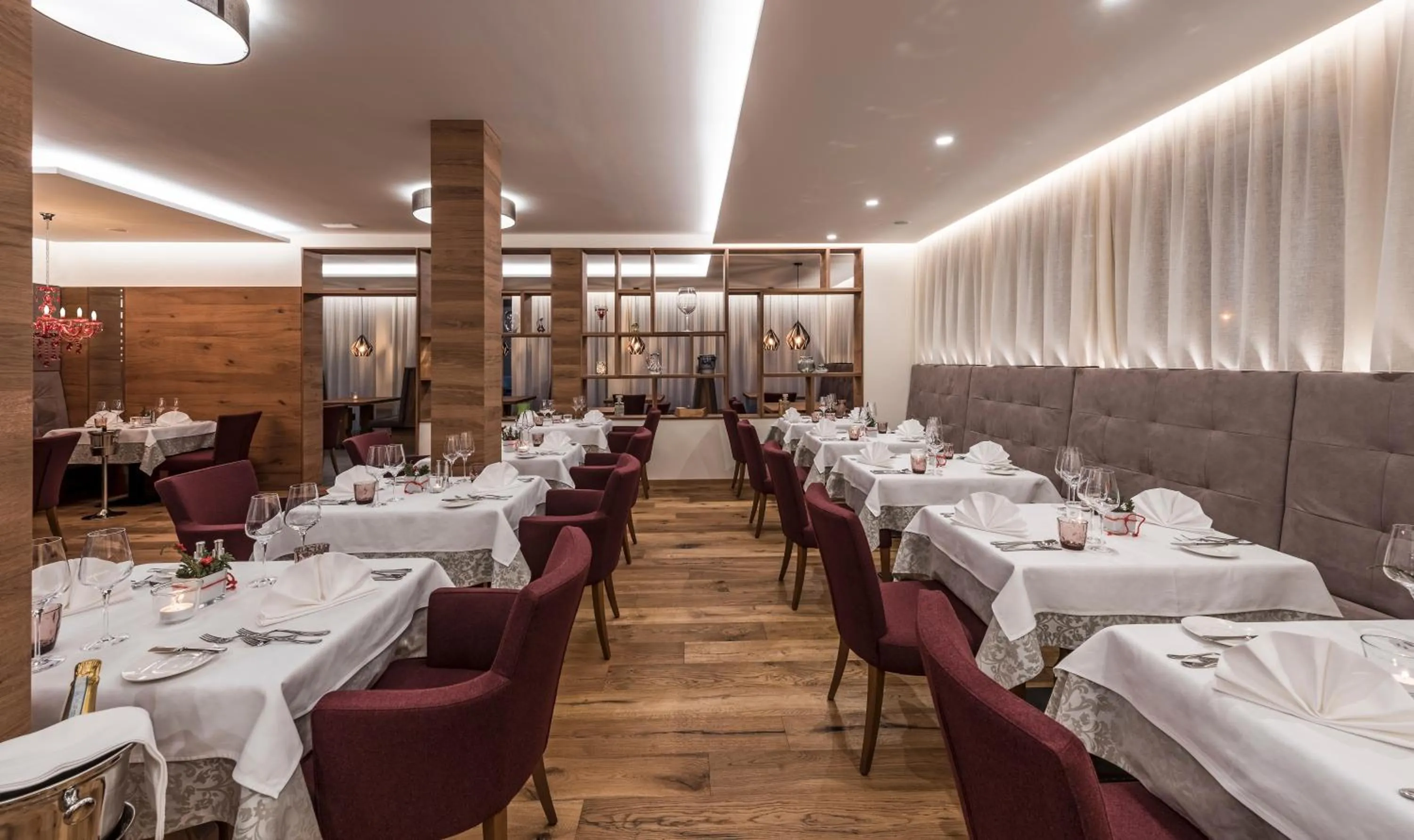 Restaurant/places to eat in Eden Boutique Hotel