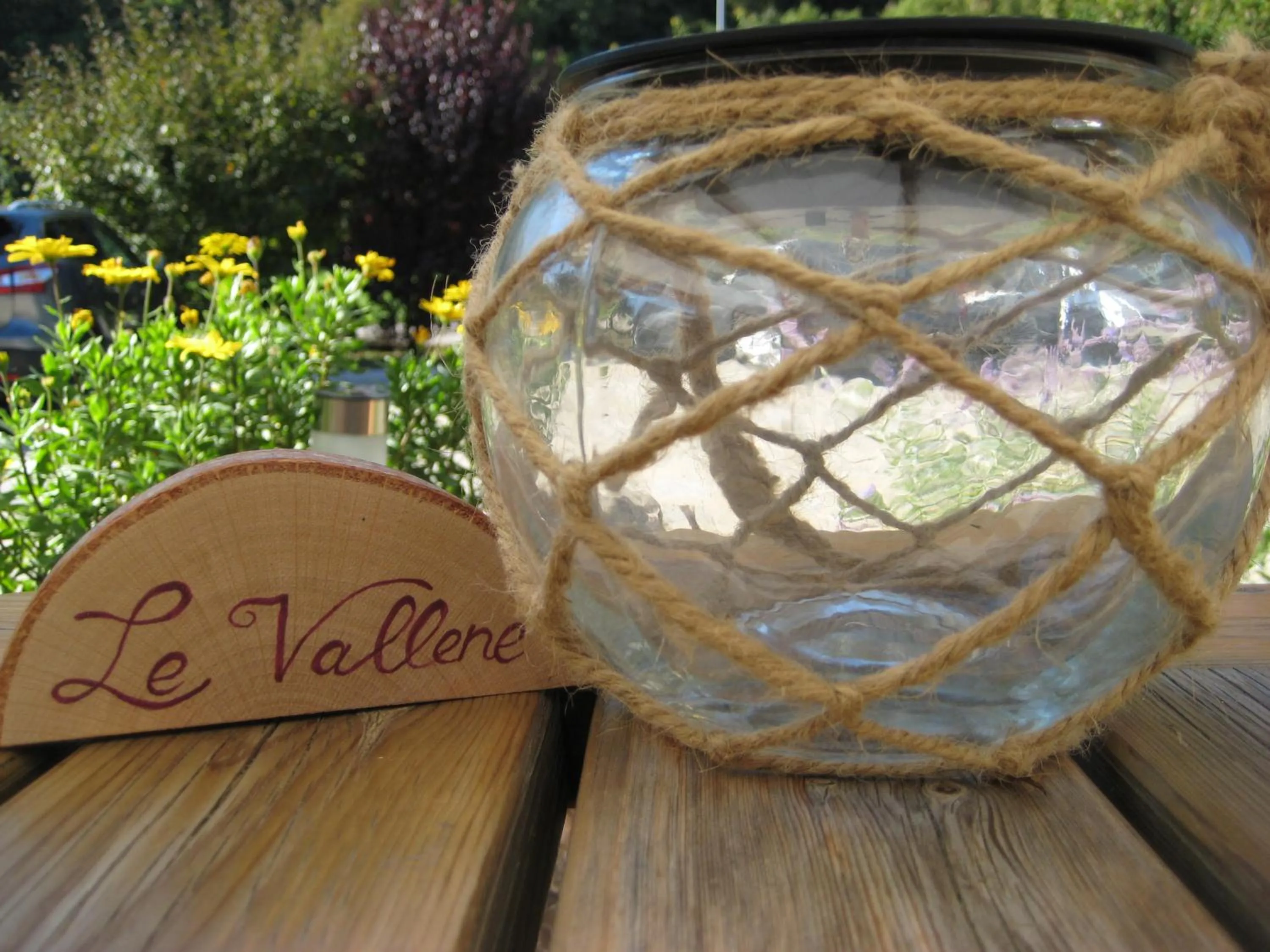 Restaurant/places to eat in RTA Hotel Le Vallene