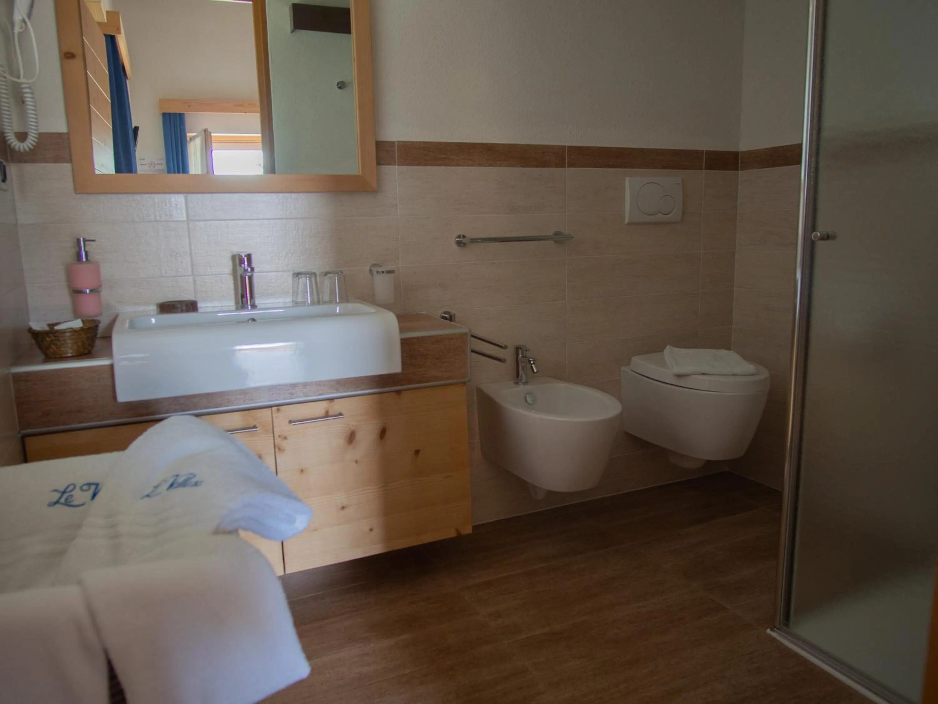 Bathroom in RTA Hotel Le Vallene