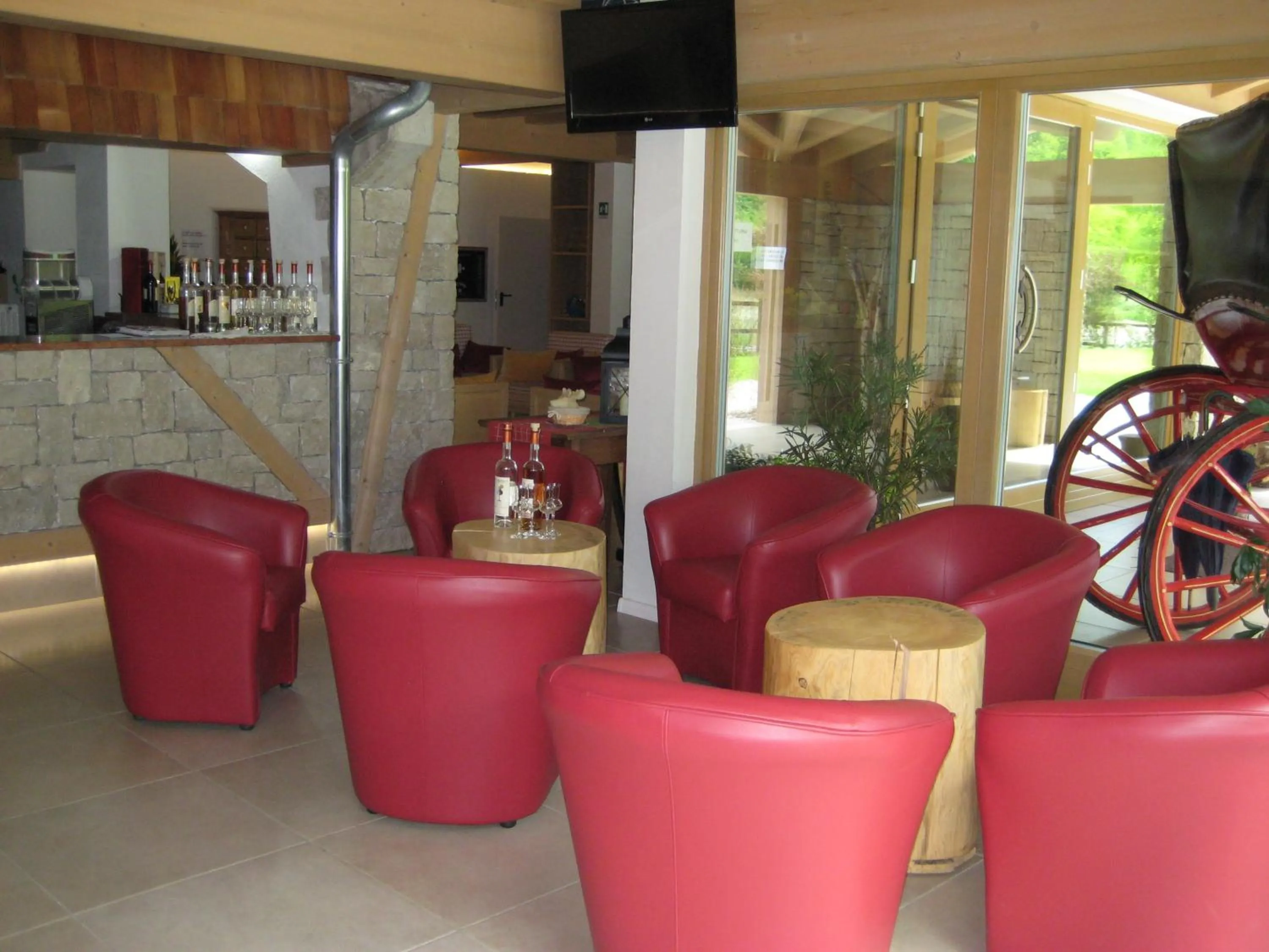 Communal lounge/ TV room in RTA Hotel Le Vallene