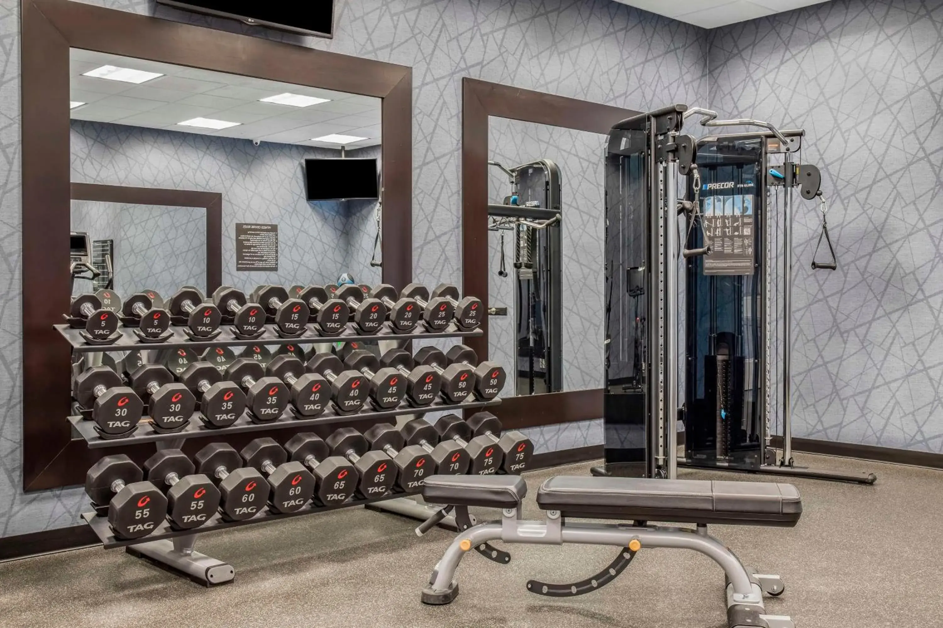 Fitness centre/facilities in Homewood Suites by Hilton Winnipeg Airport - Polo Park Fitness centre/facilities in Homewood Suites by Hilton Winnipeg Airport - Polo Park