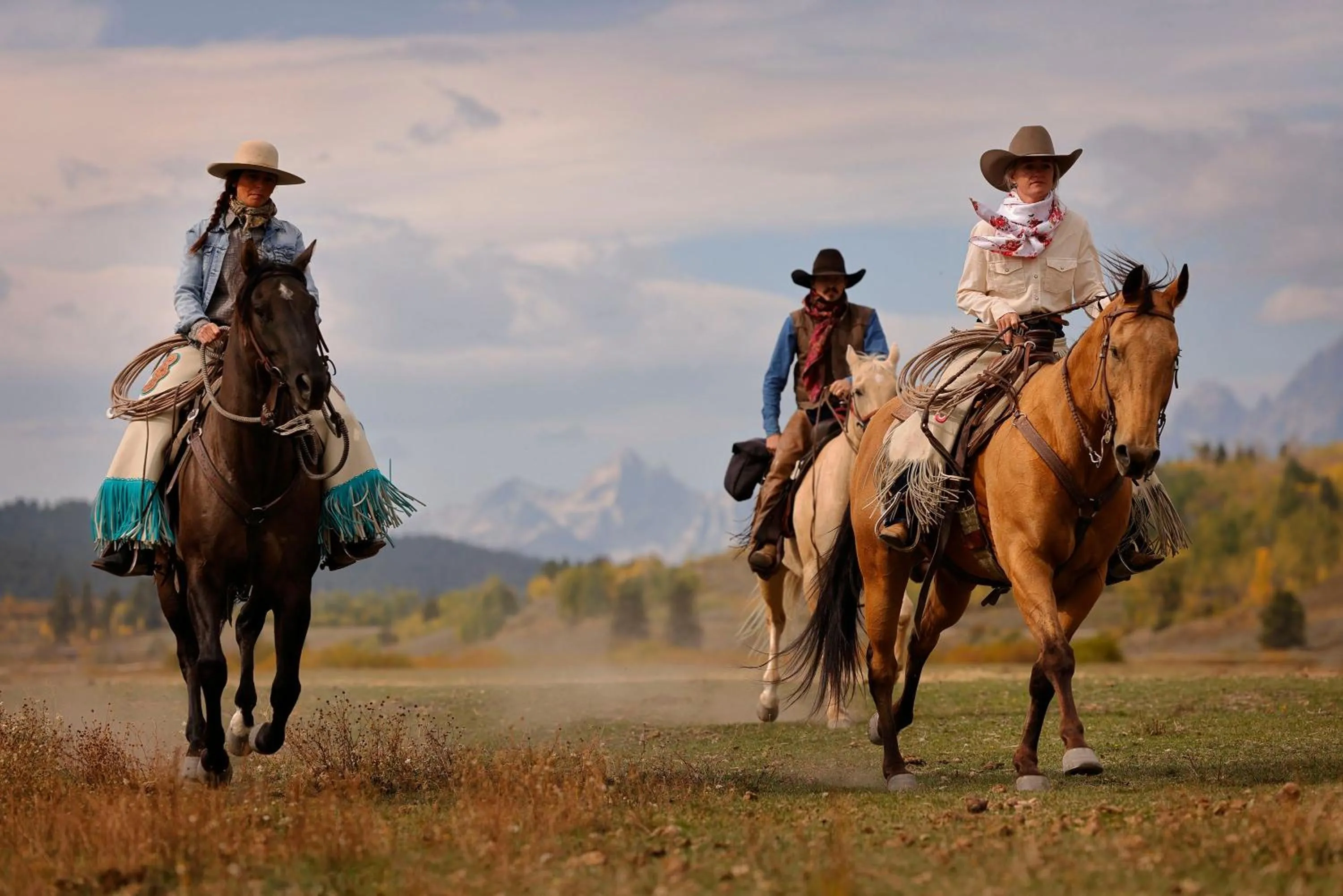 People in Heart Six Ranch