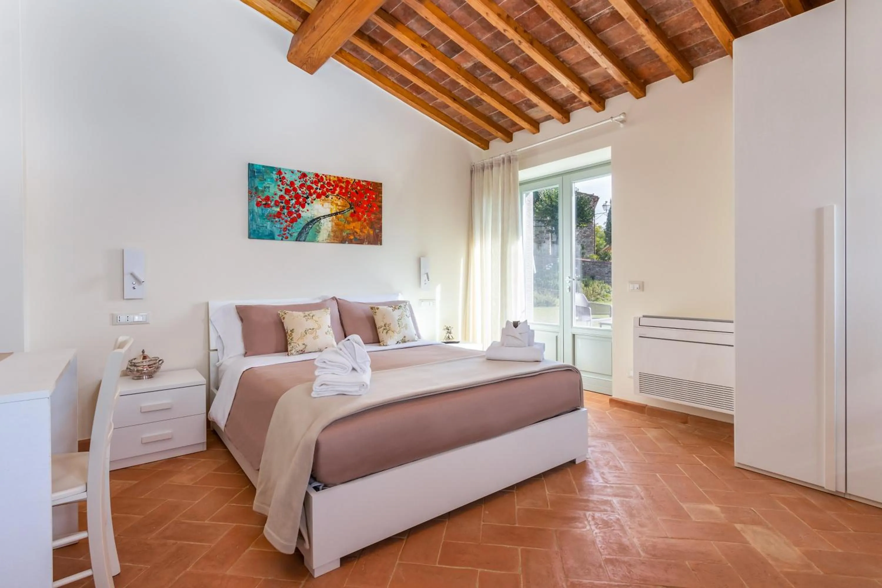 Bedroom, Bed in Chimera Tuscany Resort