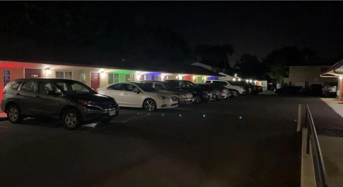 Property building in Economy Inn Paso Robles