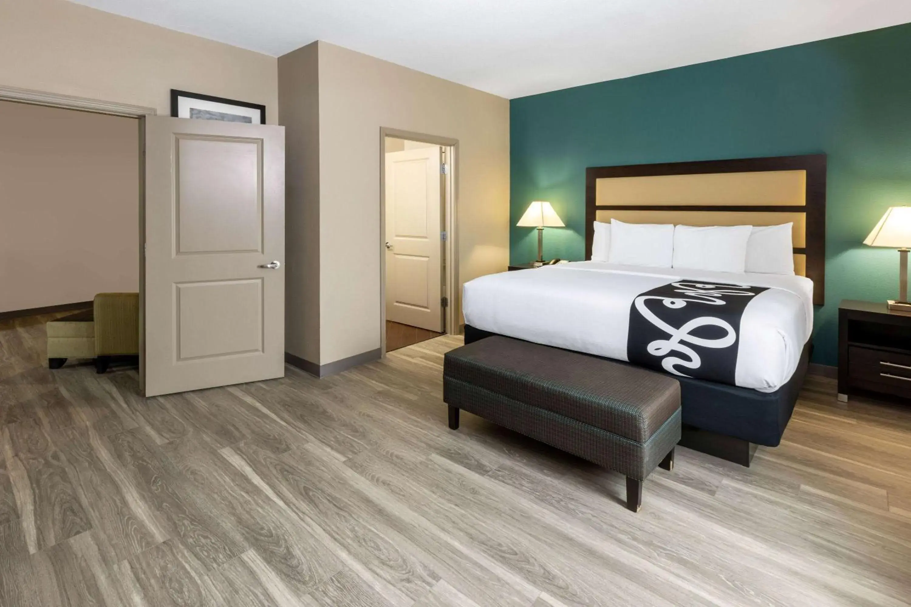 Bed in La Quinta Inn & Suites by Wyndham Durant Bed in La Quinta Inn & Suites by Wyndham Durant