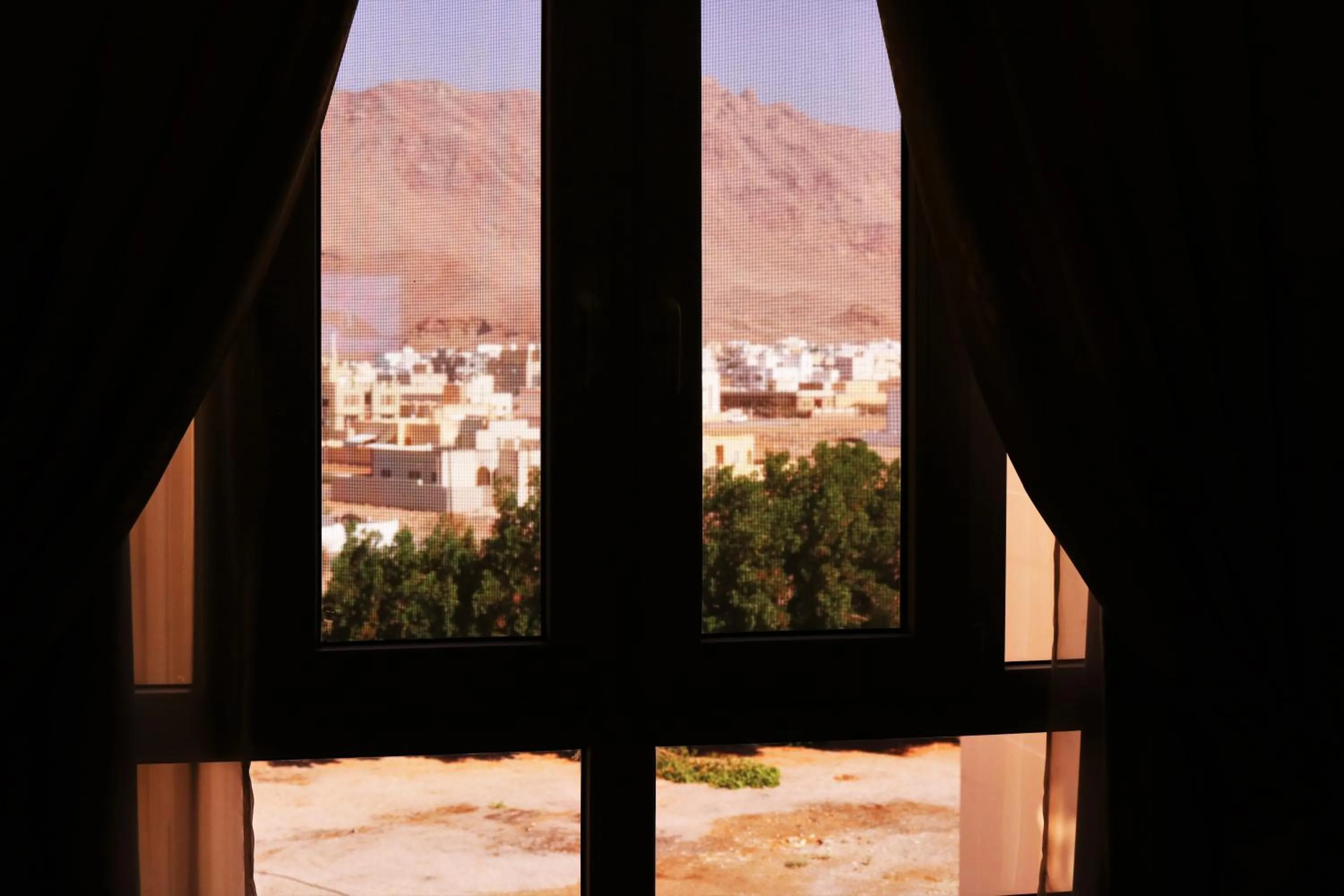 Mountain view in Nizwa Hotel Apartments