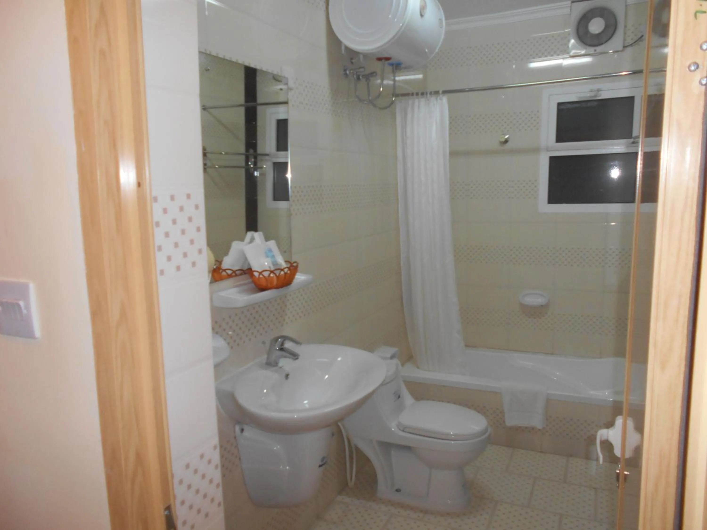 Toilet in Nizwa Hotel Apartments