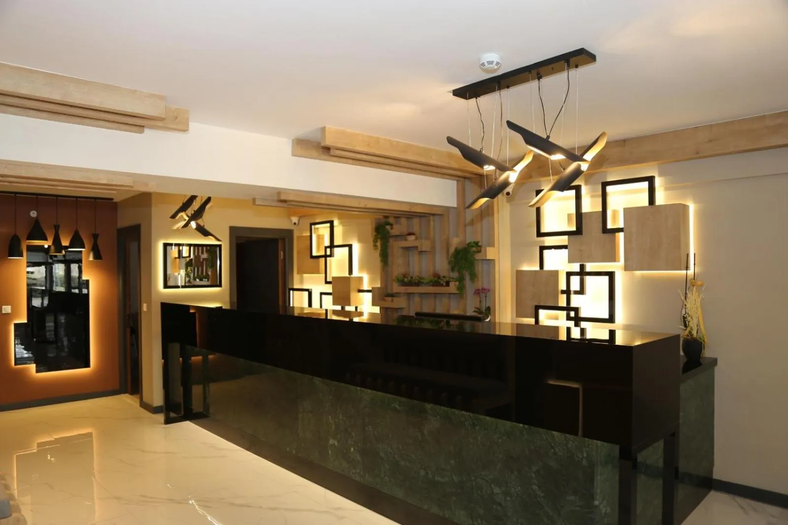 Lobby or reception in Avwan Hotel Çiğli