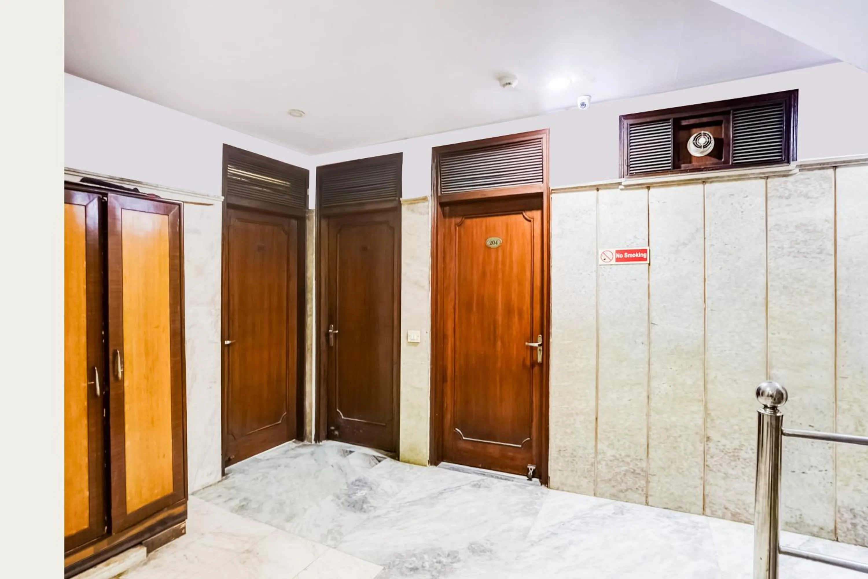 Lobby or reception, Bed in Super Hotel O Paharganj Near Railway Station Formerly Chand Palace