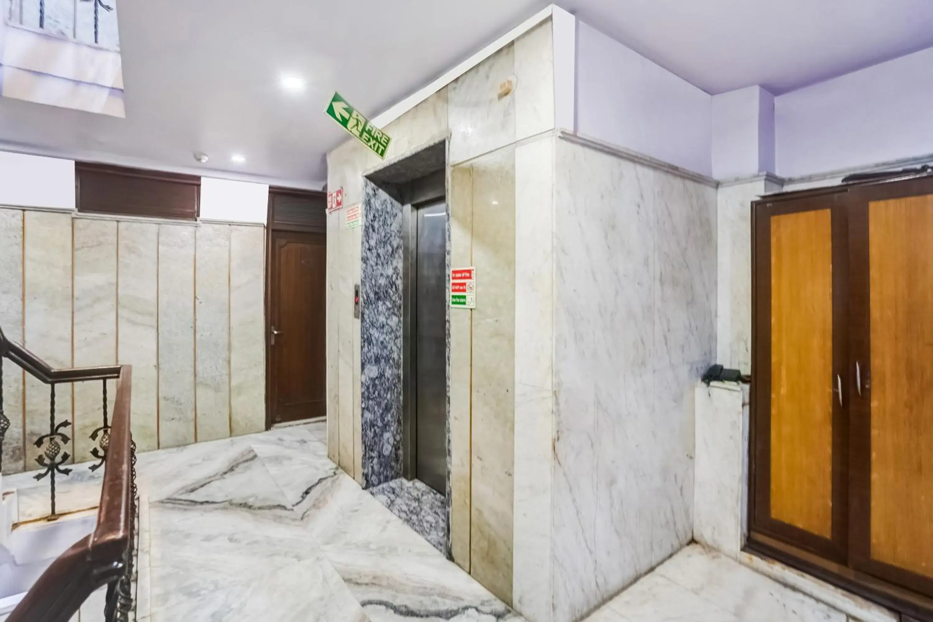 Lobby or reception, Bed in Super Hotel O Paharganj Near Railway Station Formerly Chand Palace Lobby or reception, Bed in Super Hotel O Paharganj Near Railway Station Formerly Chand Palace