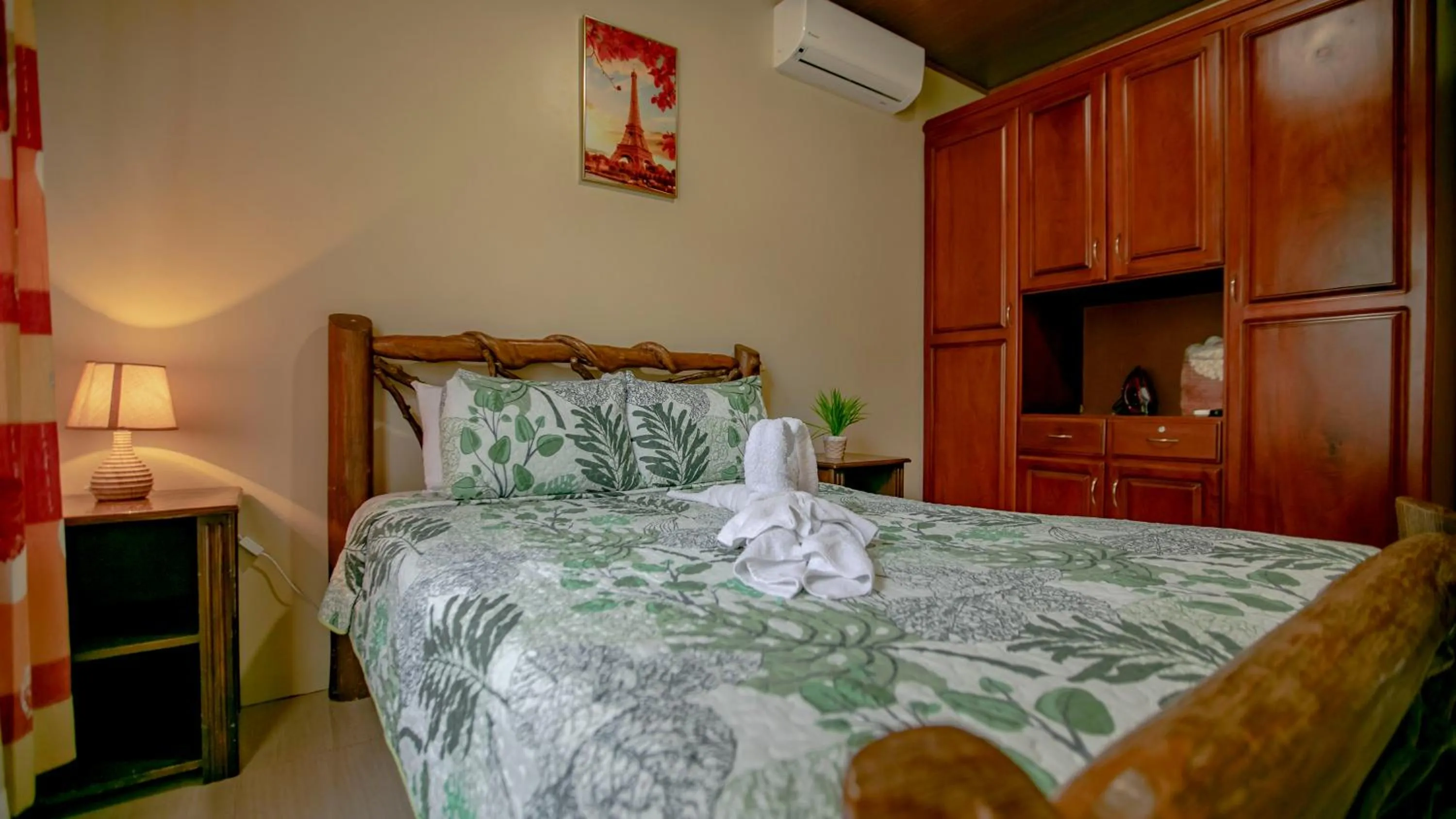 Bedroom, Bed in Orquideas Boutique Hotel