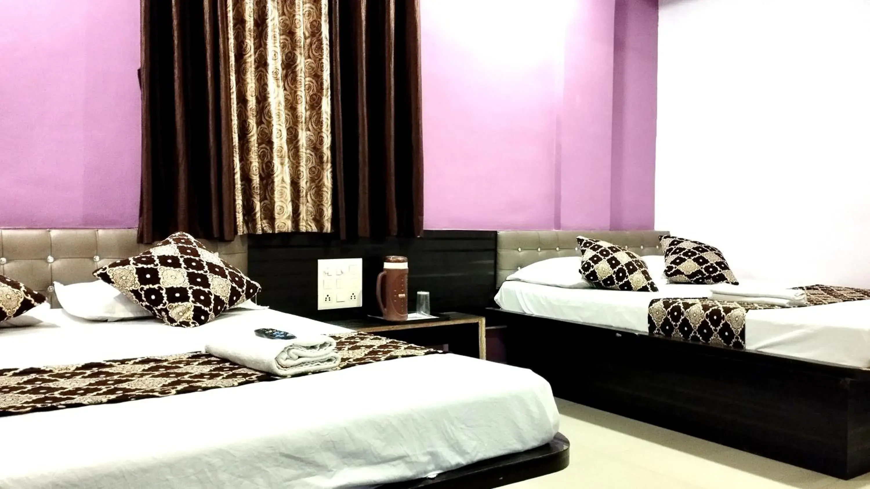 Bed in Sai Balaji Residency Bed in Sai Balaji Residency