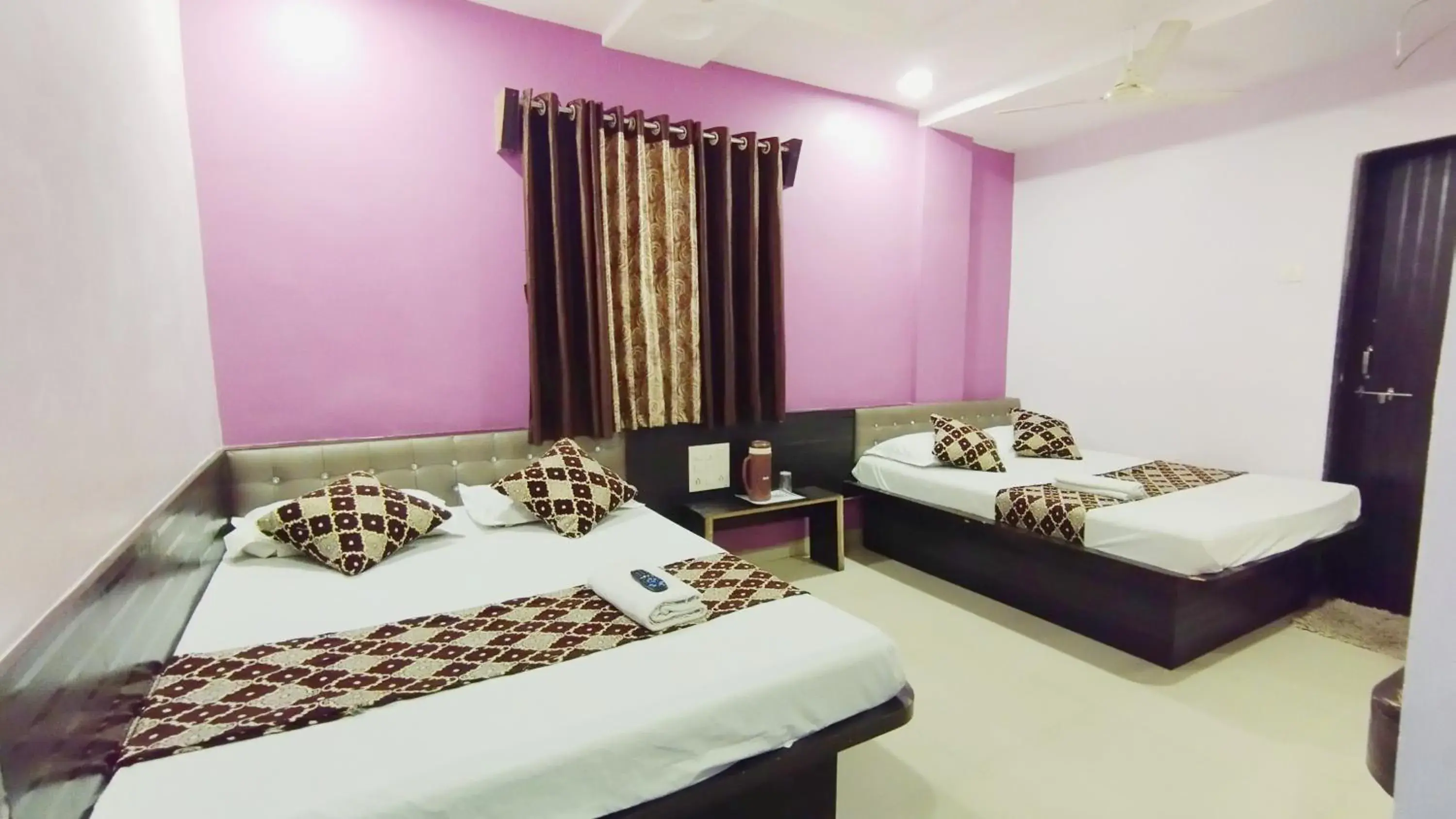 Bed in Sai Balaji Residency Bed in Sai Balaji Residency
