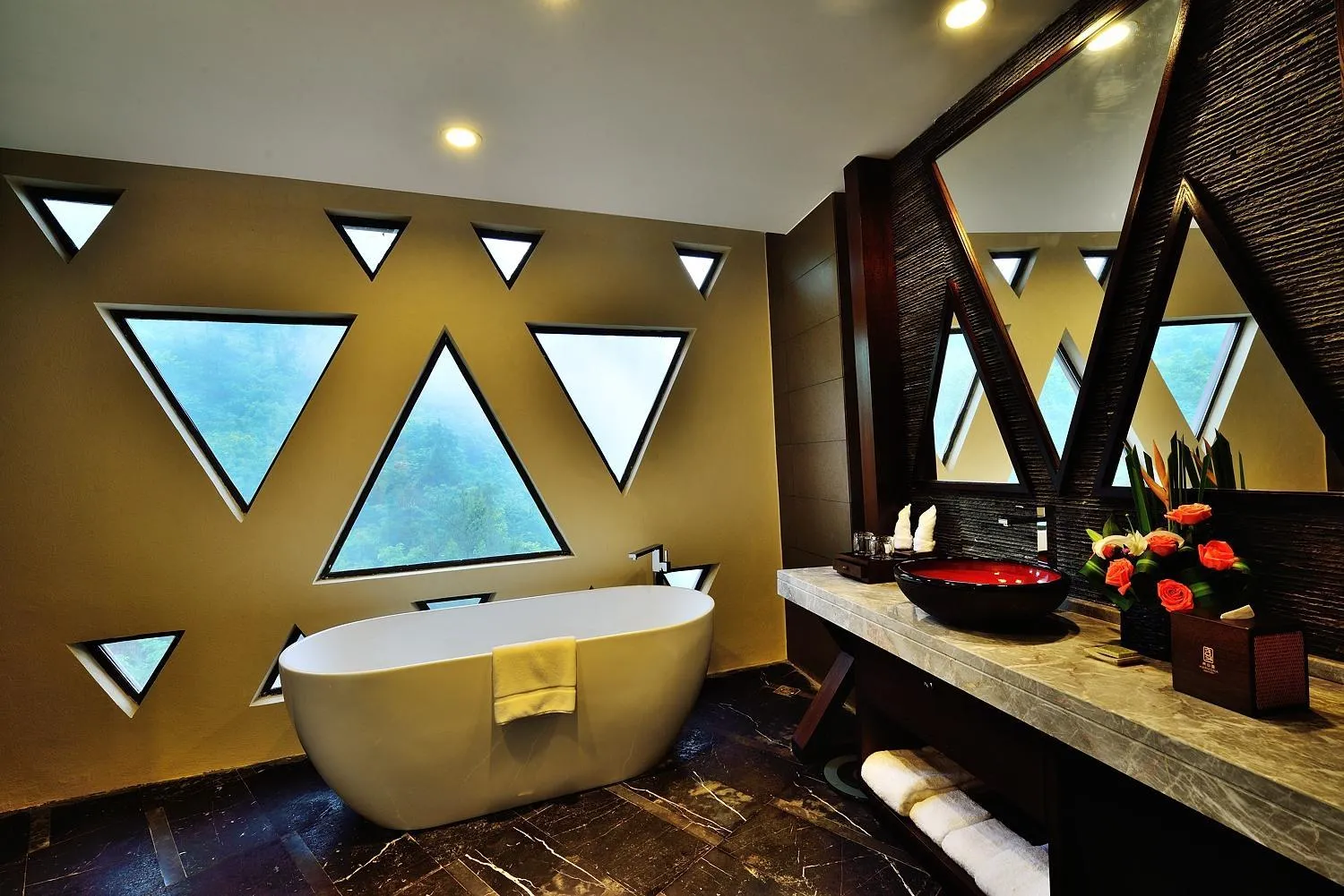 Bath in Harmona Resort & Spa Zhangjiajie