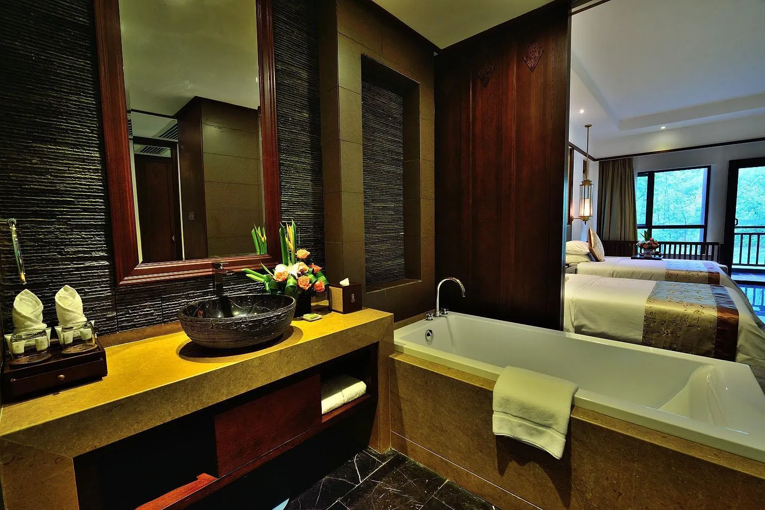 Bath in Harmona Resort & Spa Zhangjiajie