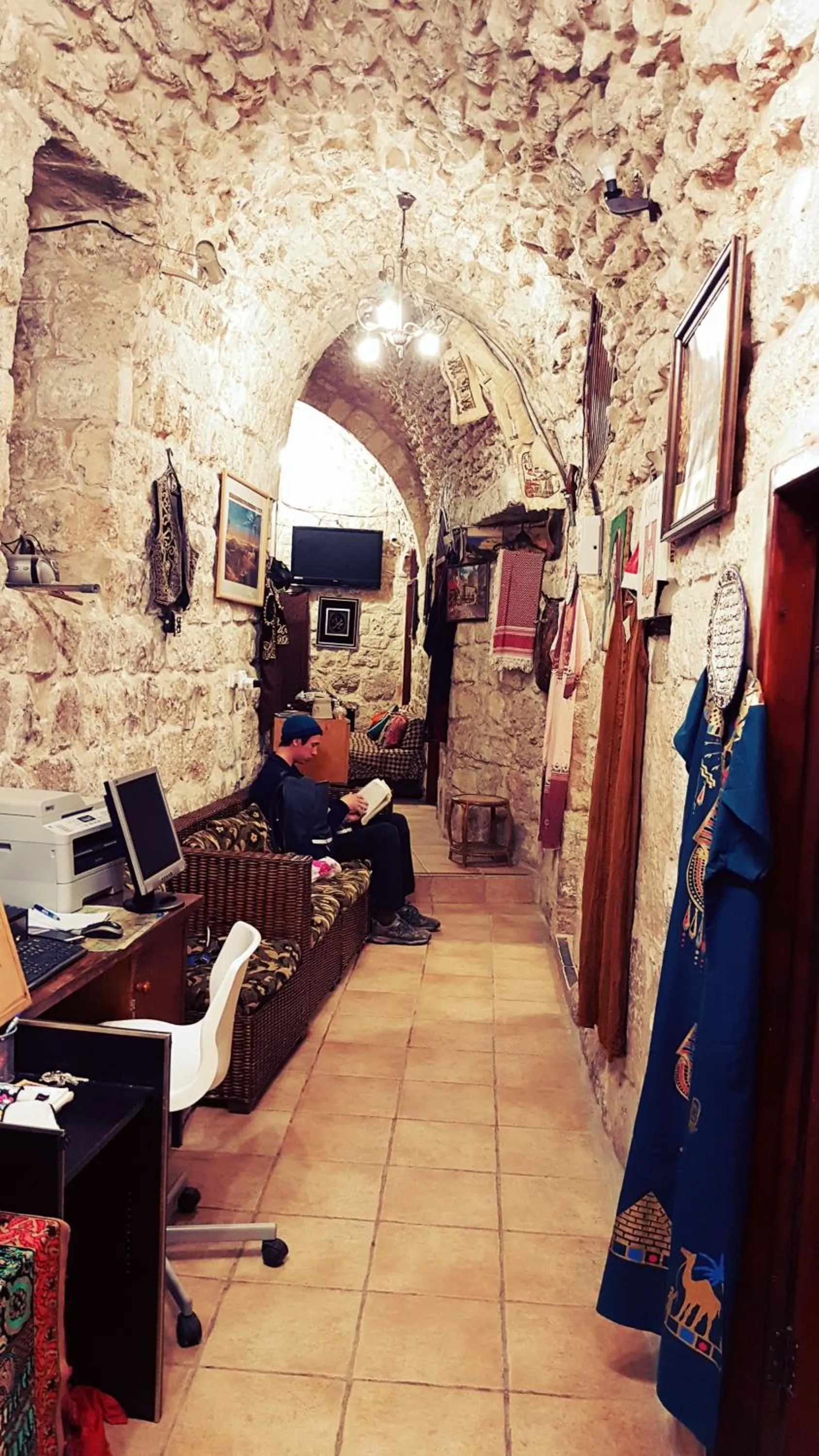 Communal lounge/ TV room in Bab El-Silsileh Hostel