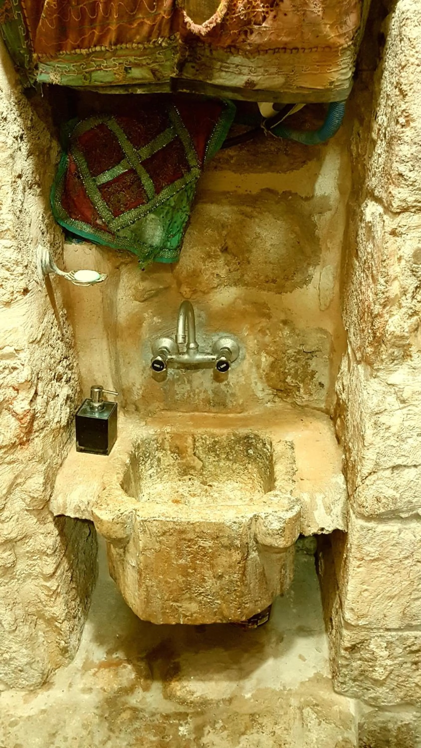 Property building in Bab El-Silsileh Hostel