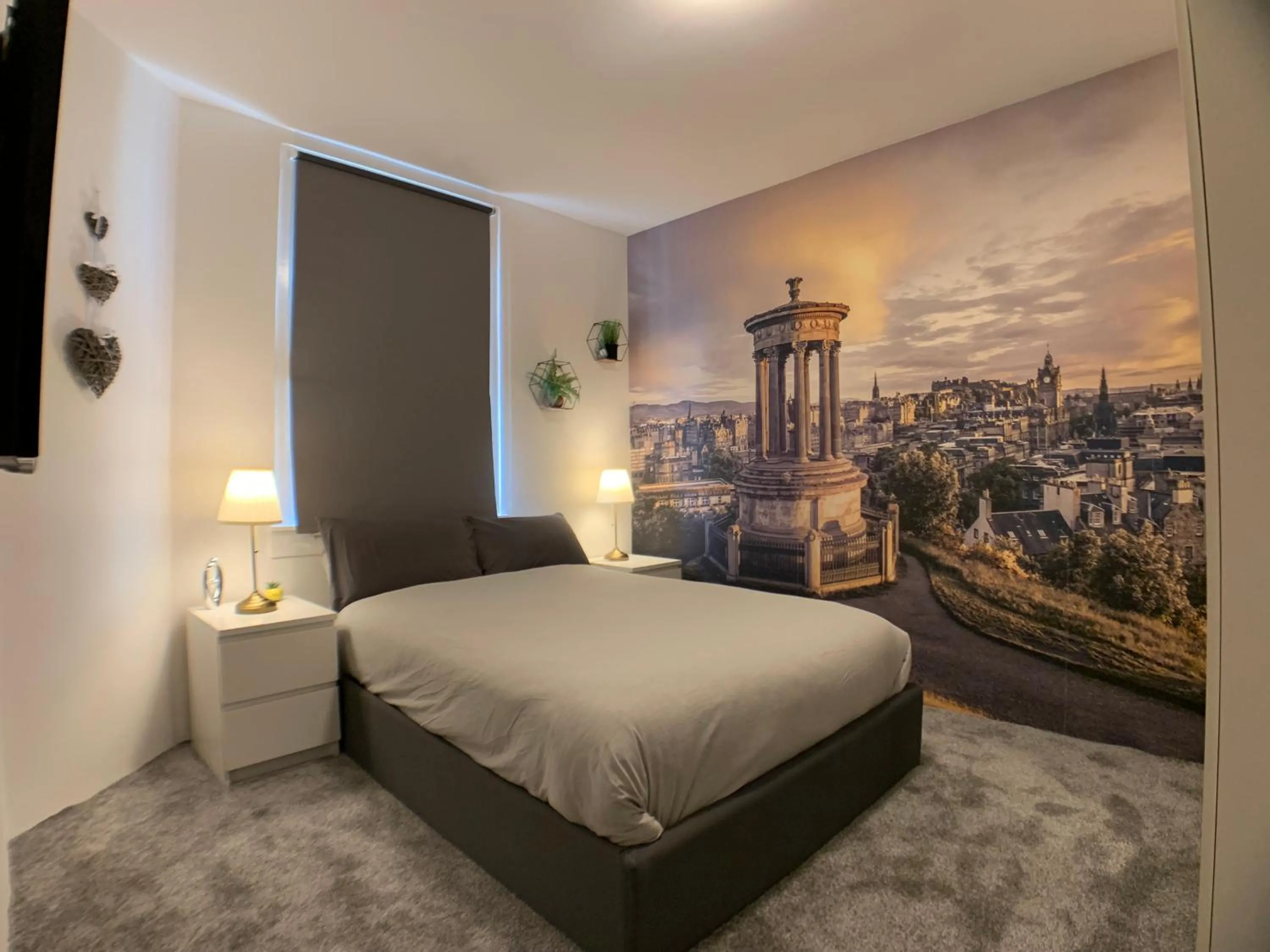 Maria- Bright and Modern City Center Apartment .