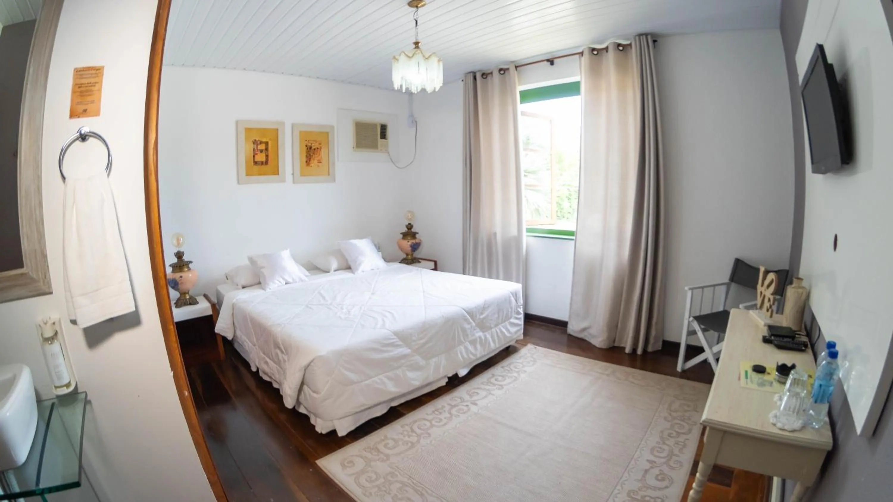 Bedroom, Bed in Pousada Portal do Vigolo