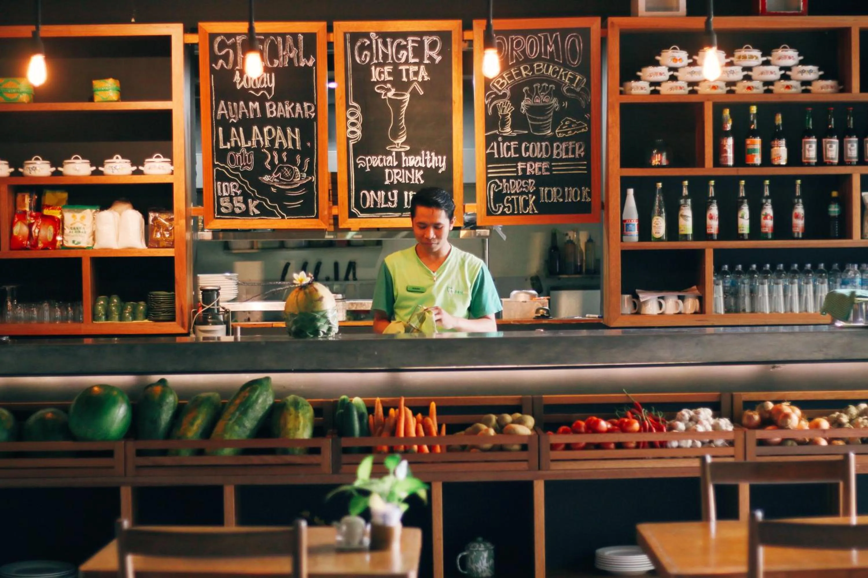Lounge or bar in Grandmas Plus Hotel Airport