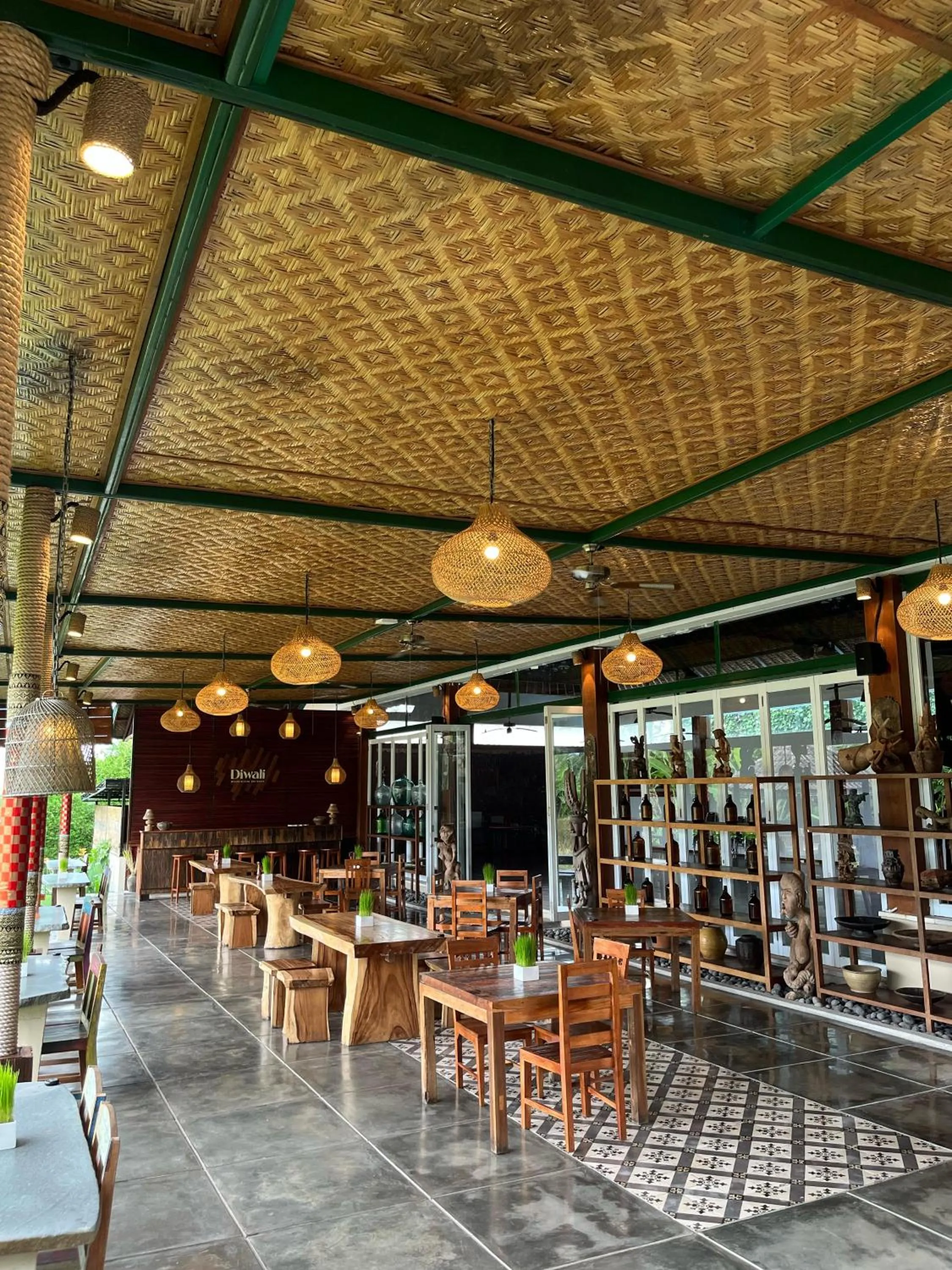 Restaurant/places to eat in Alam Puisi Villa Ubud