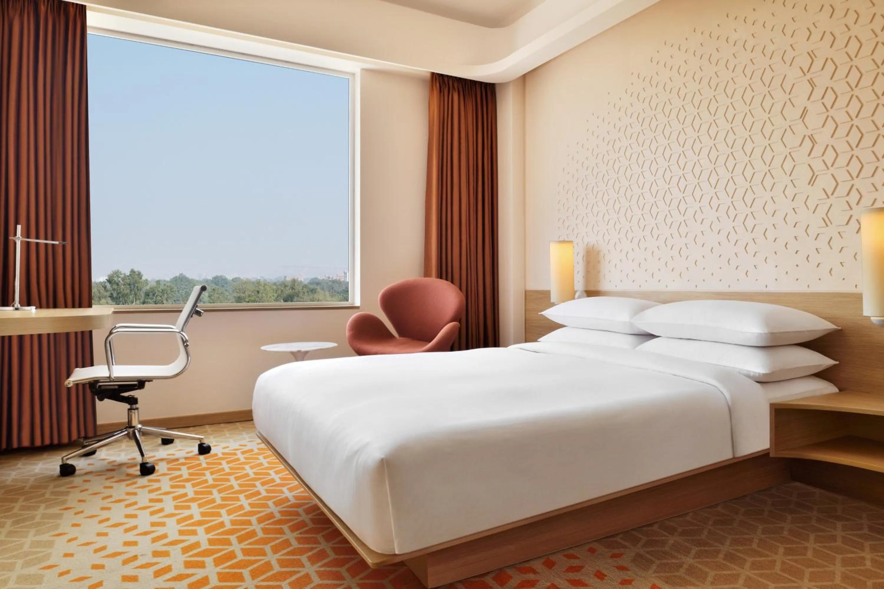 Photo of the whole room, Bed in Fairfield by Marriott Chennai Mahindra World City
