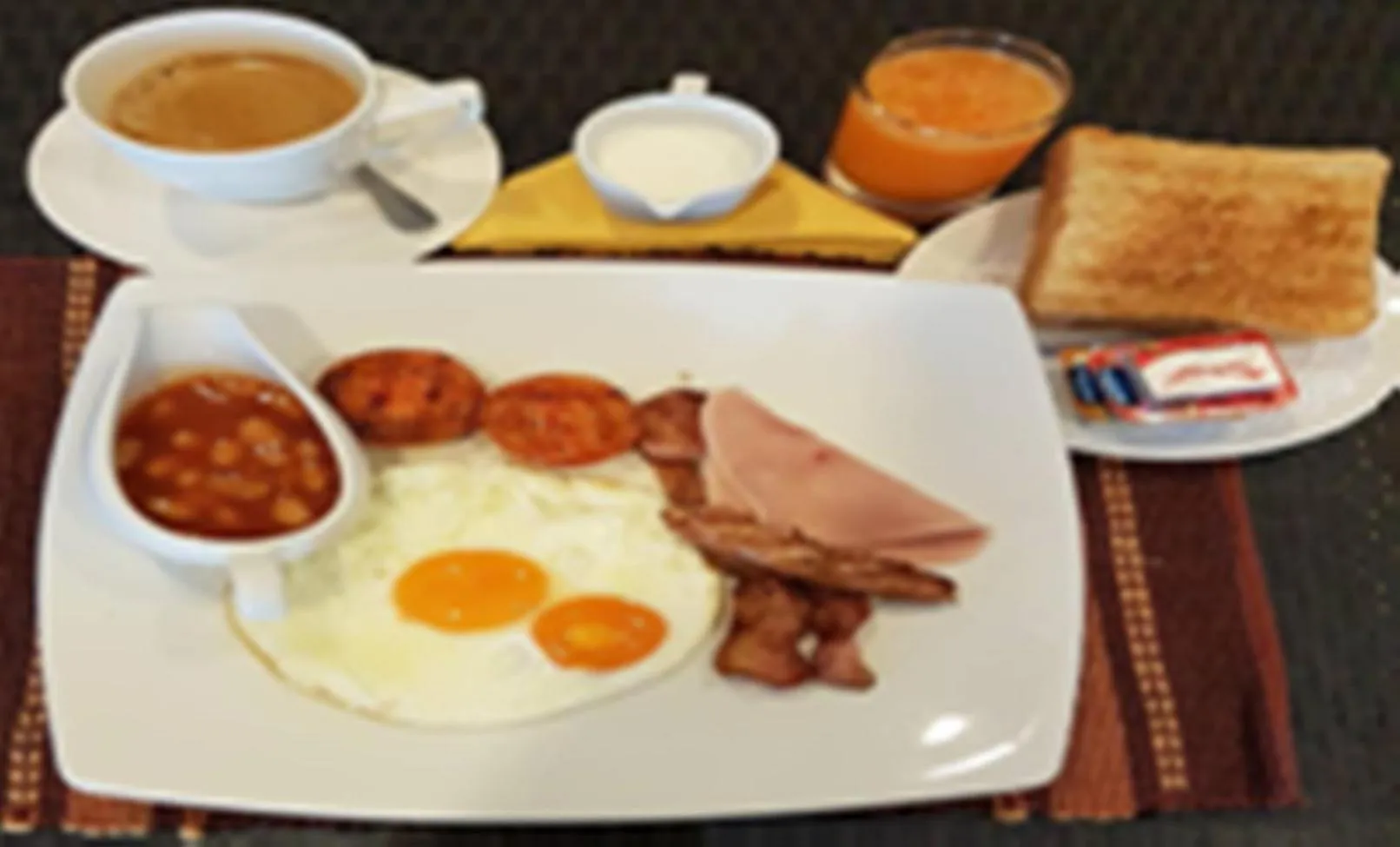 English/Irish breakfast in Palmview Resort
