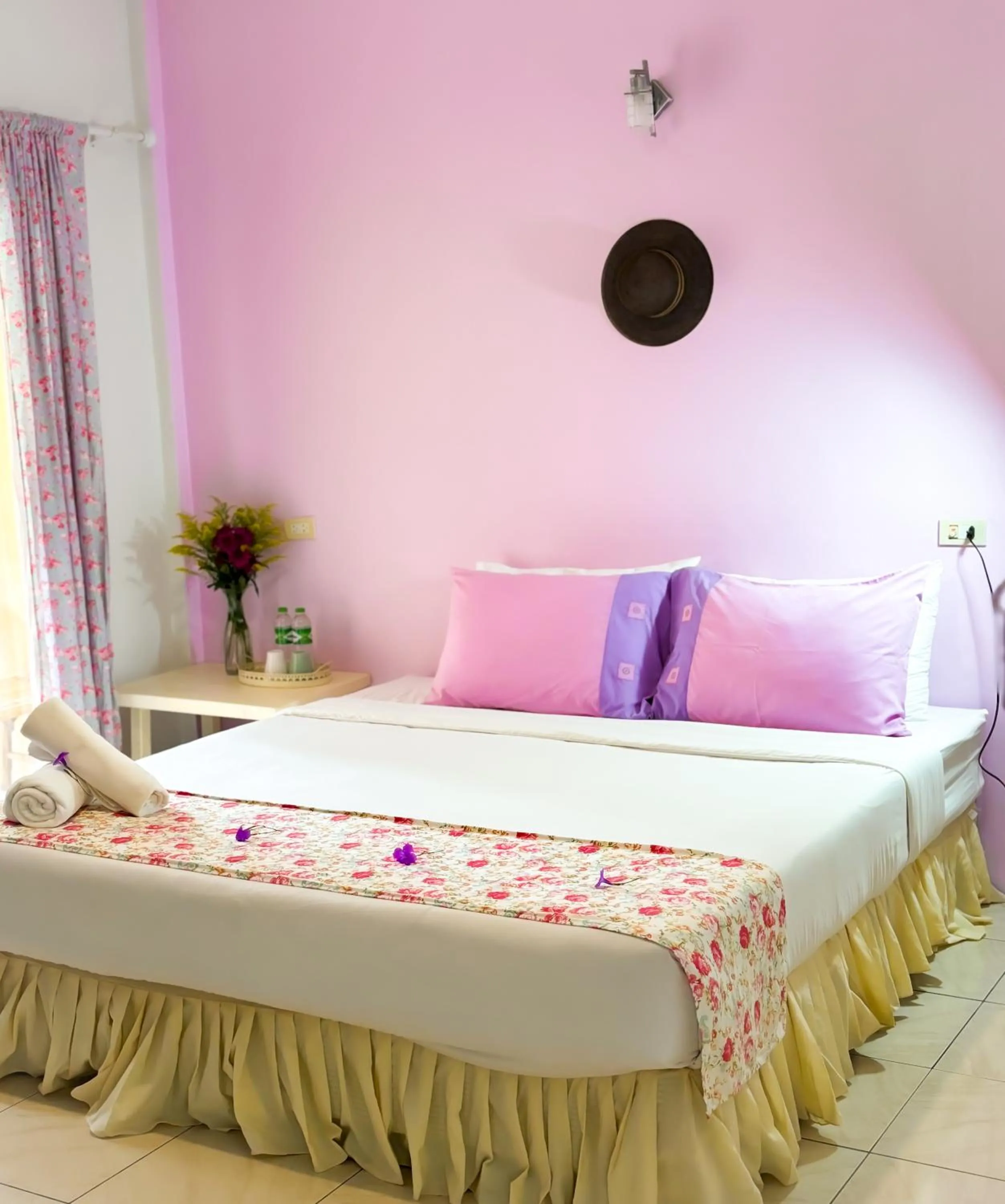 Bed in Les Fleurs House