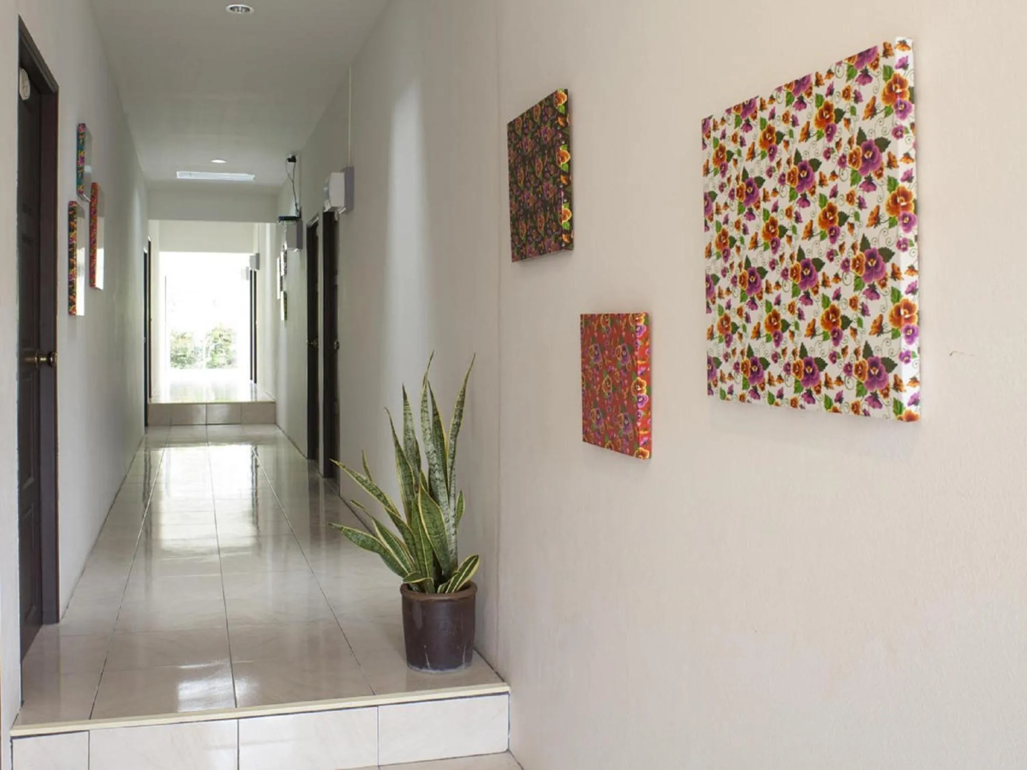 Facade/entrance in Les Fleurs House