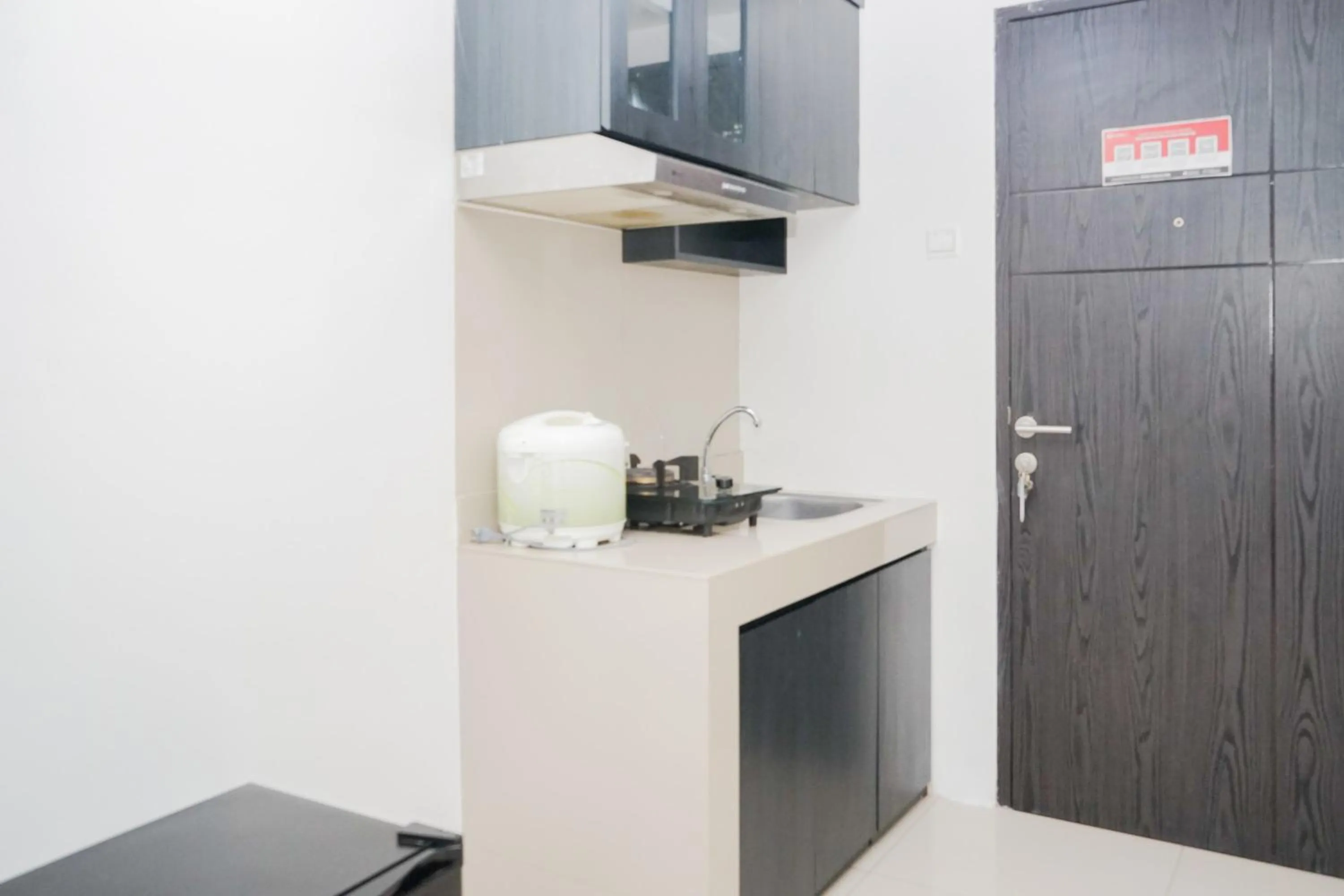 Chic Studio at Baileys Apartment By Travelio