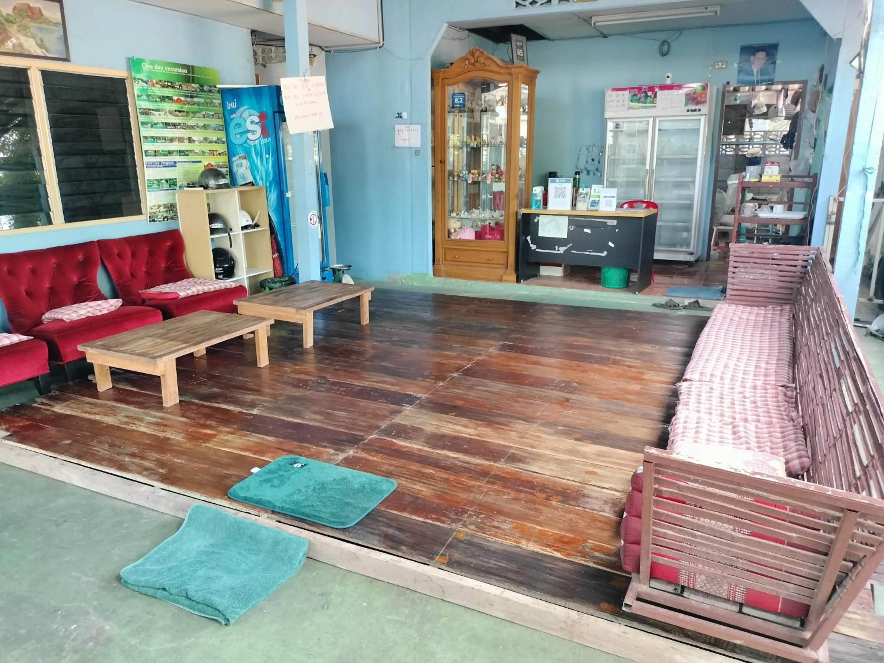 Living room in Canaan