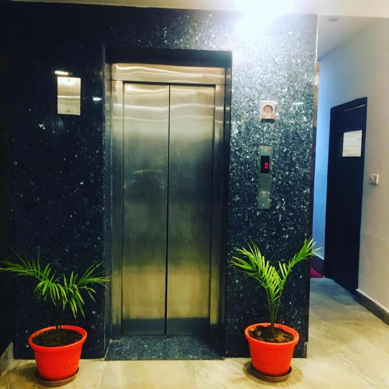 Area and facilities in Hotel Maharaja Inn by Geetanjali Hotels