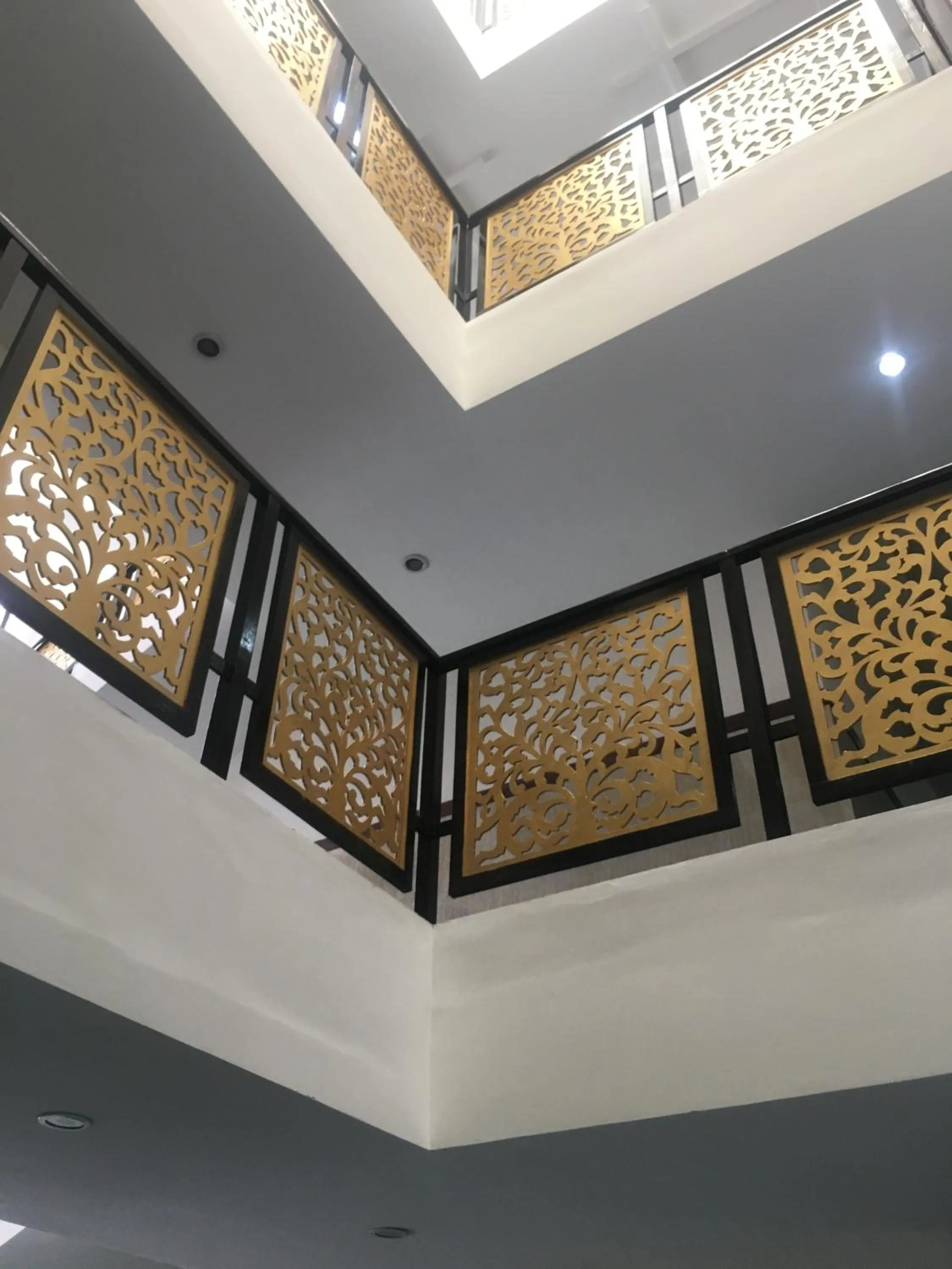 Inner courtyard view in Hotel Maharaja Inn by Geetanjali Hotels