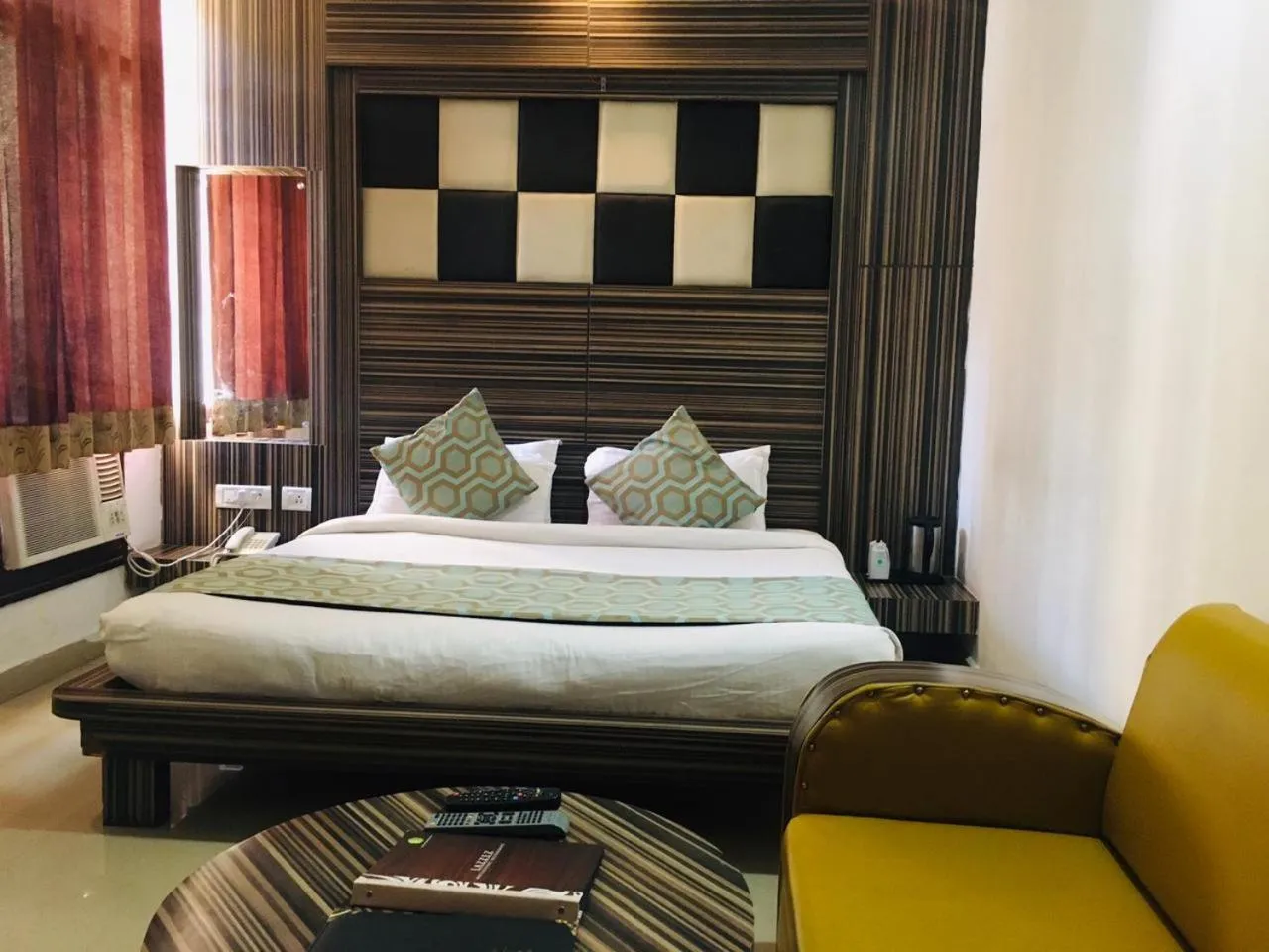 Bedroom in Hotel Maharaja Inn by Geetanjali Hotels