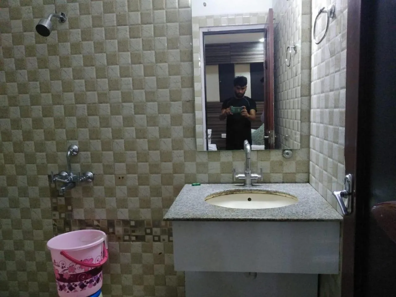 Bathroom in Hotel Maharaja Inn by Geetanjali Hotels