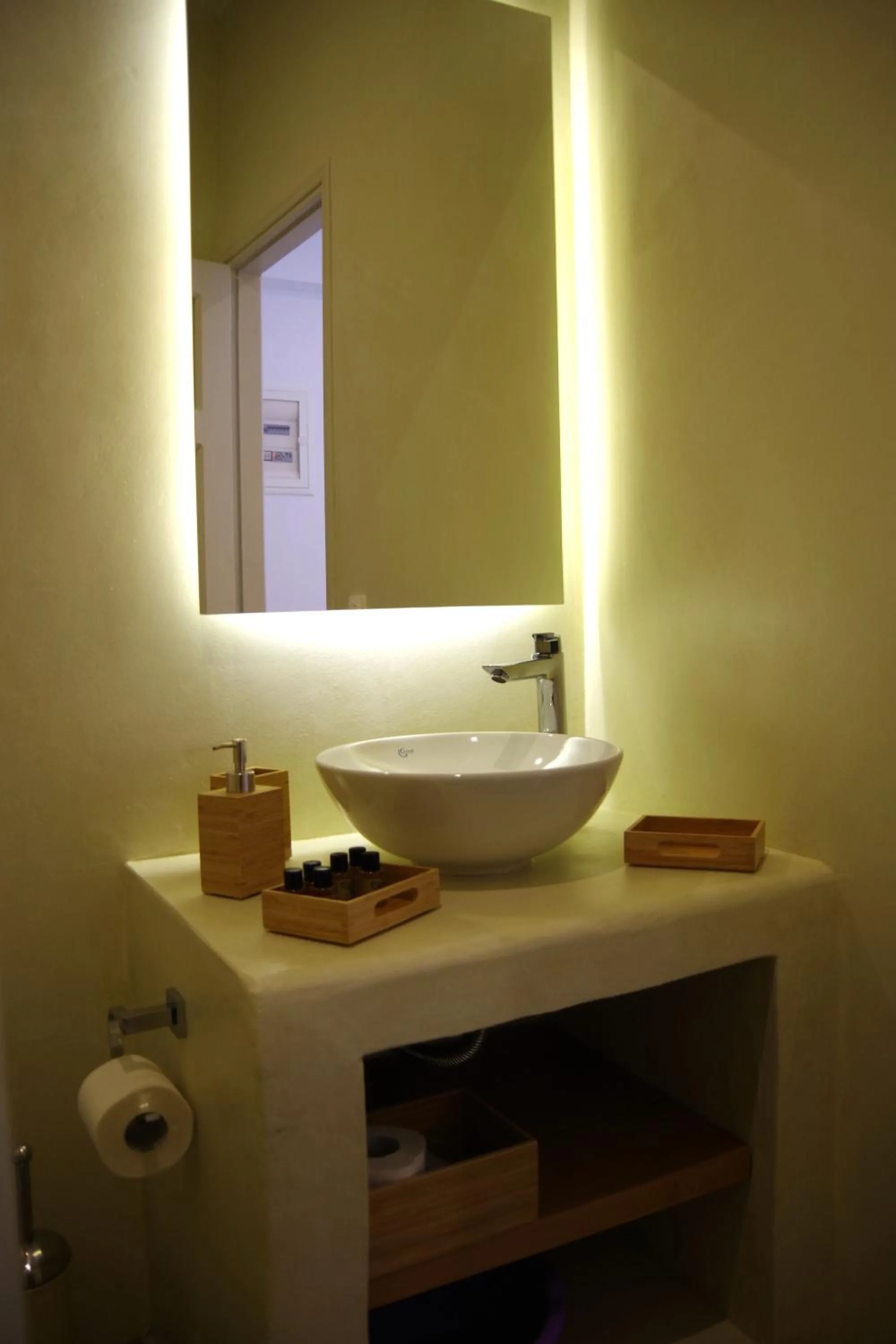 Toilet in Xenios Zeus Apartments